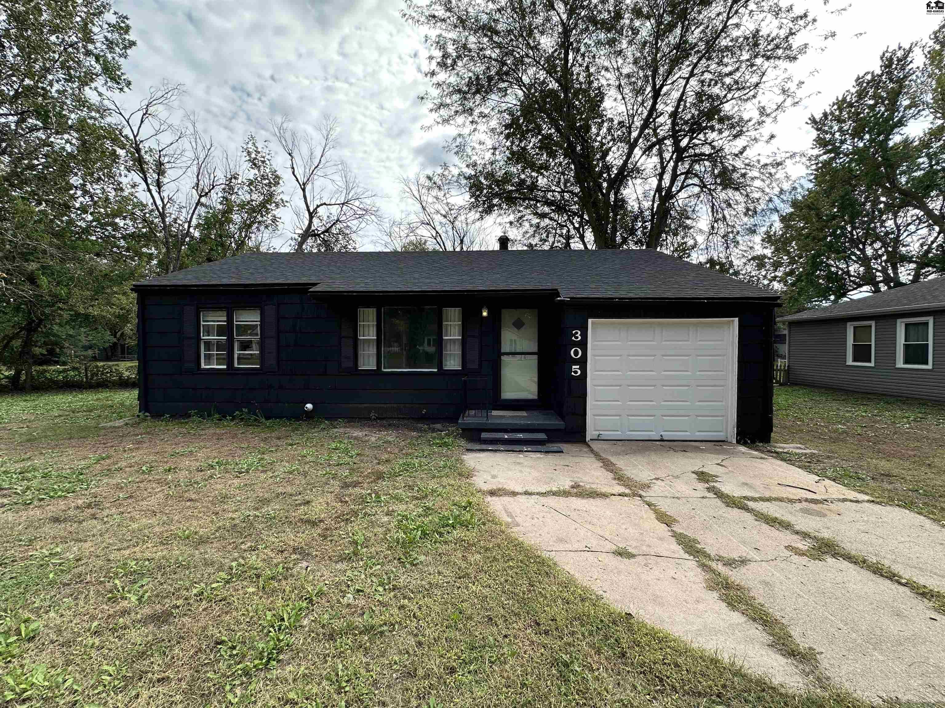 305 E Kansas Avenue Hutchinson KS 67502