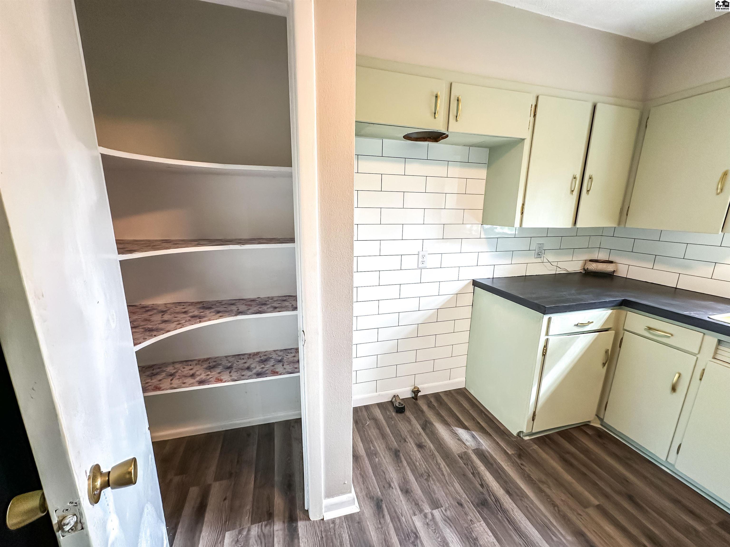 305 E Kansas Avenue Hutchinson KS 67502