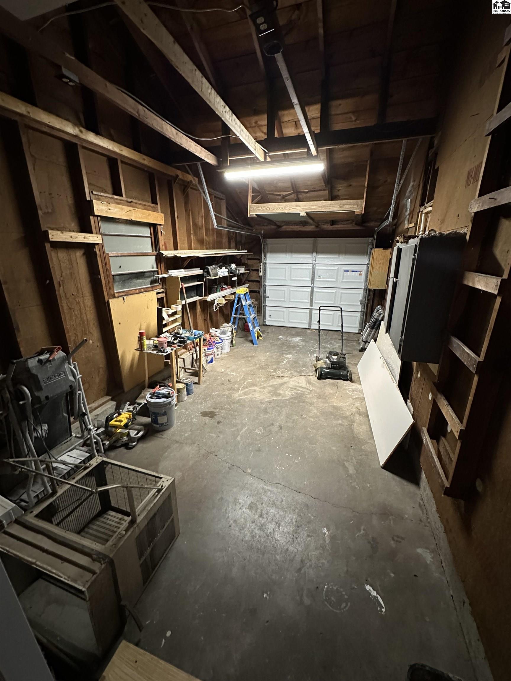 305 E Kansas Avenue Hutchinson KS 67502