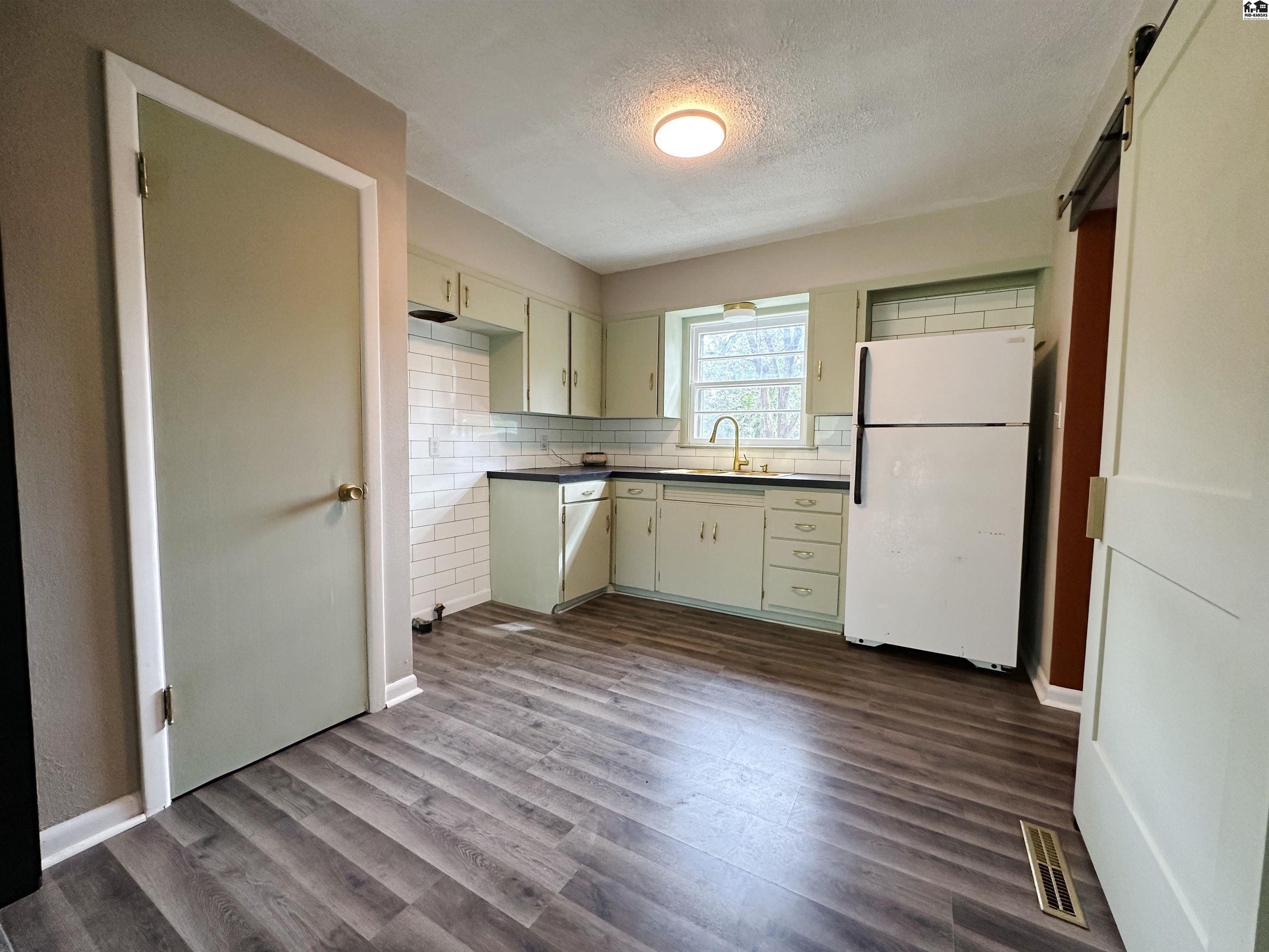 305 E Kansas Avenue Hutchinson KS 67502