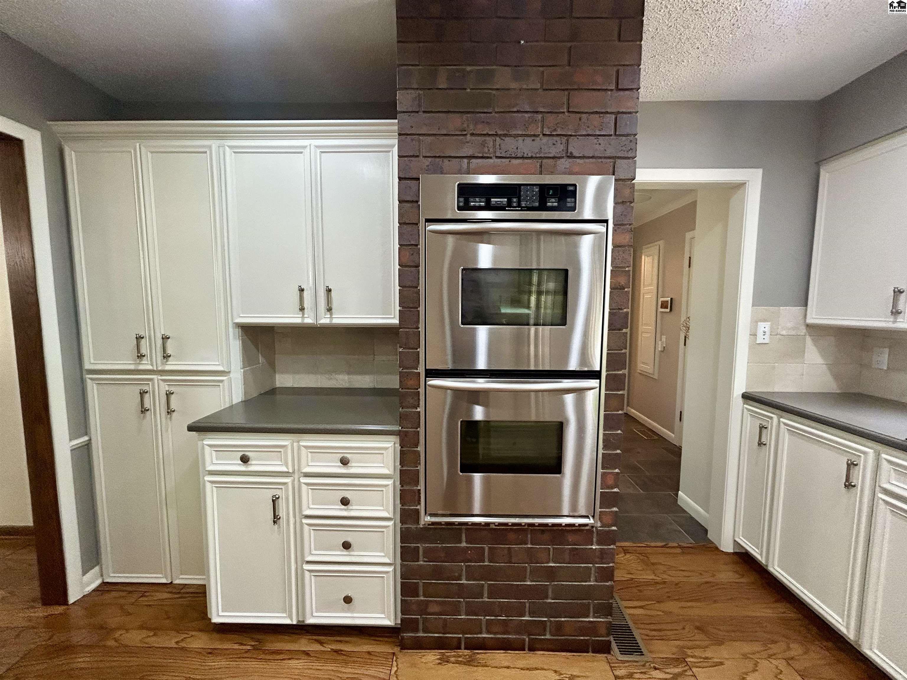 2722 Heather Parkway Hutchinson KS 67502