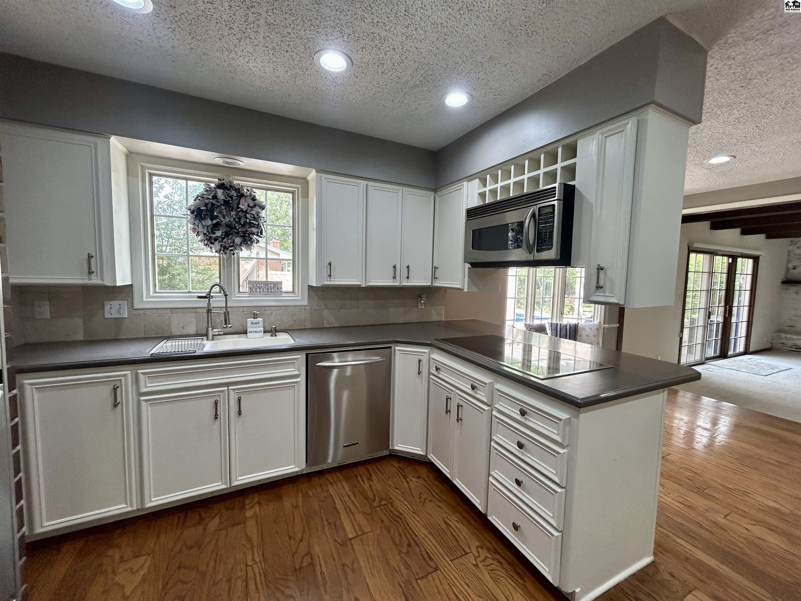 2722 Heather Parkway Hutchinson KS 67502