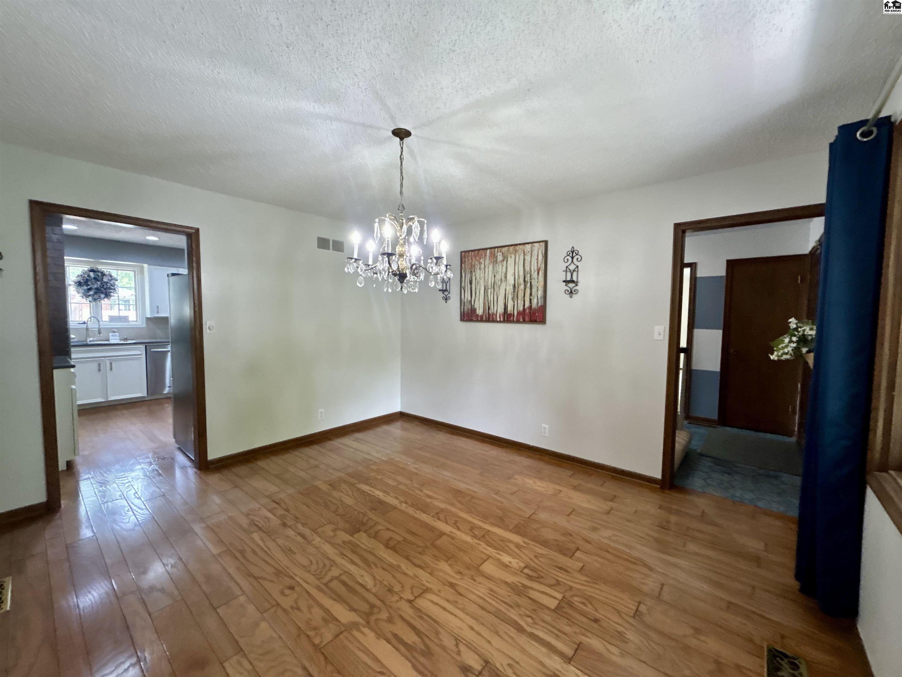 2722 Heather Parkway Hutchinson KS 67502