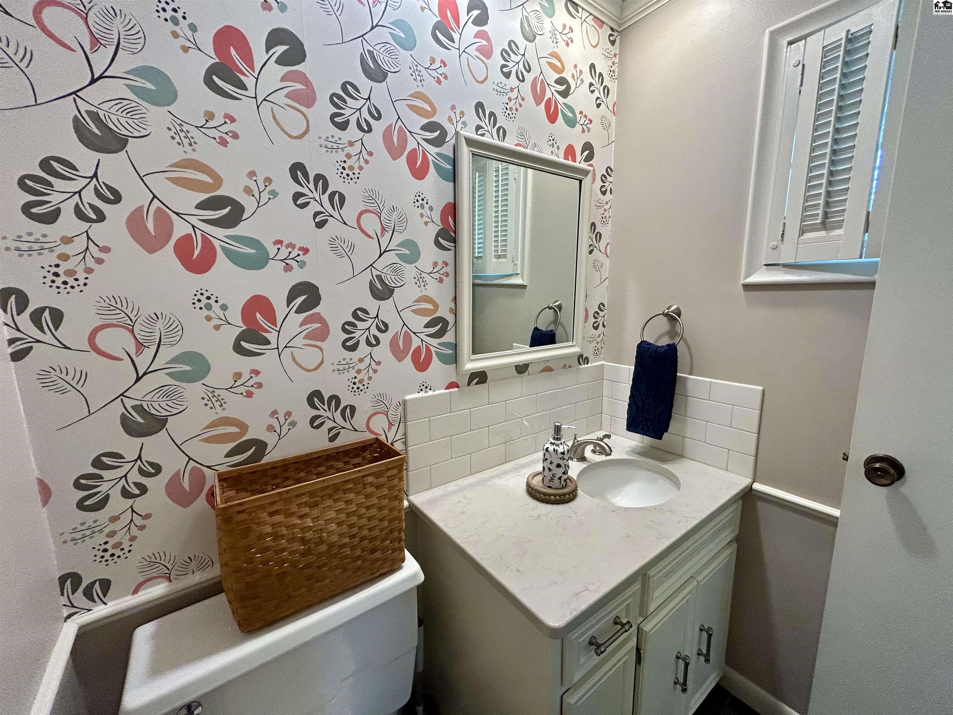 2722 Heather Parkway Hutchinson KS 67502