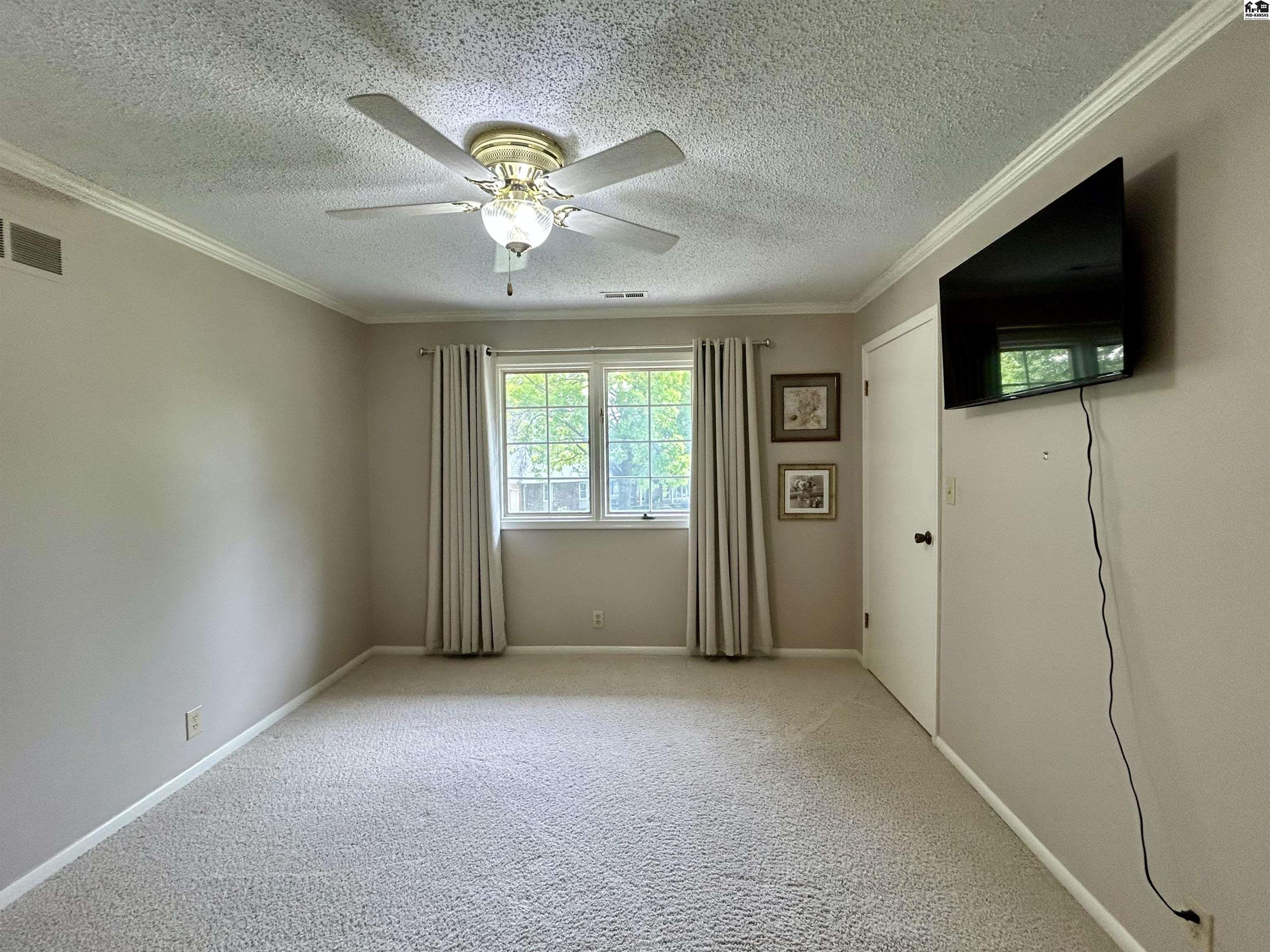 2722 Heather Parkway Hutchinson KS 67502