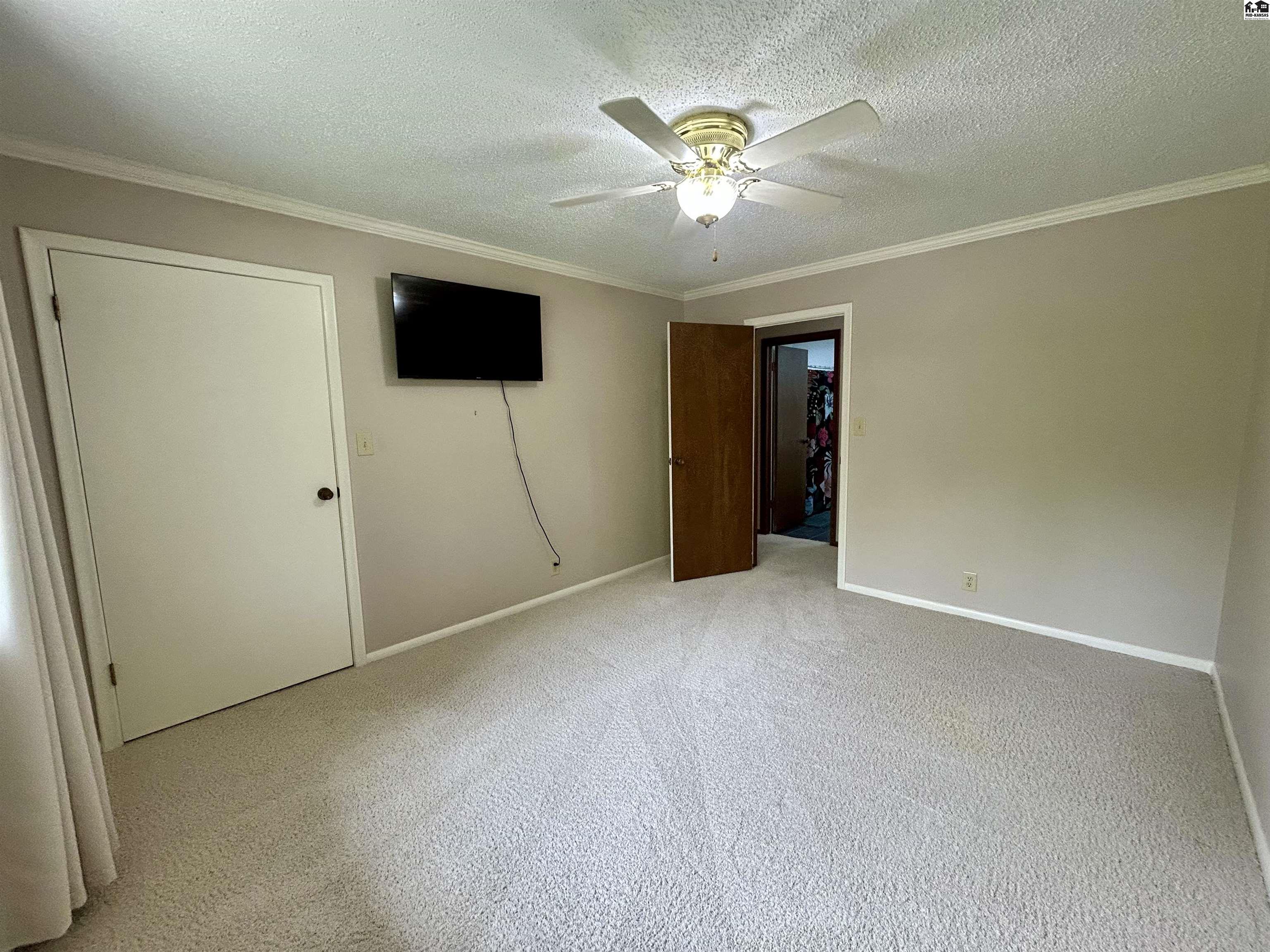 2722 Heather Parkway Hutchinson KS 67502