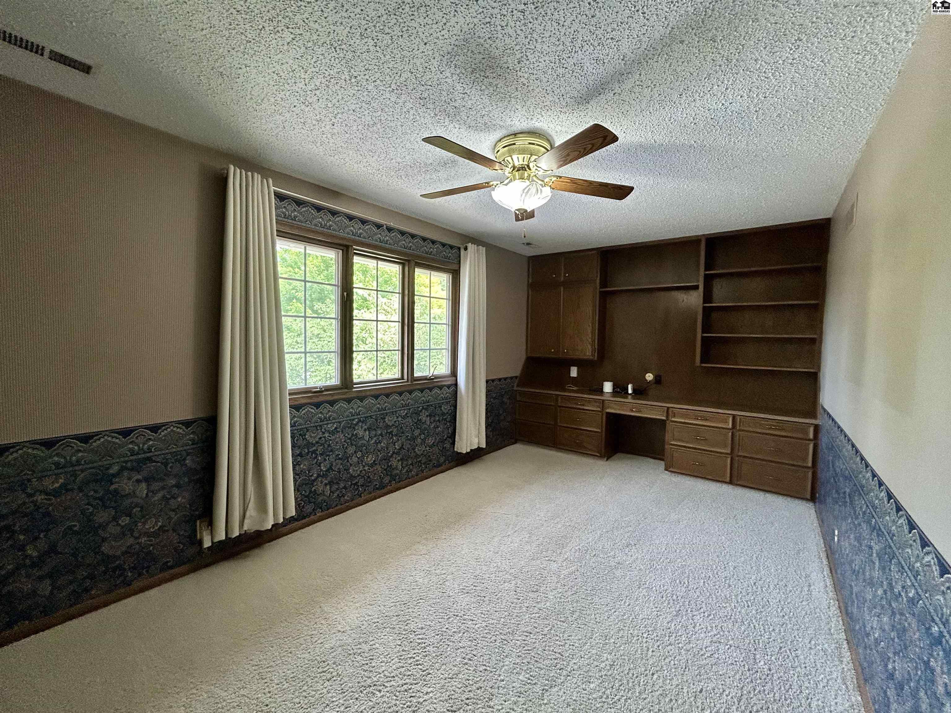 2722 Heather Parkway Hutchinson KS 67502