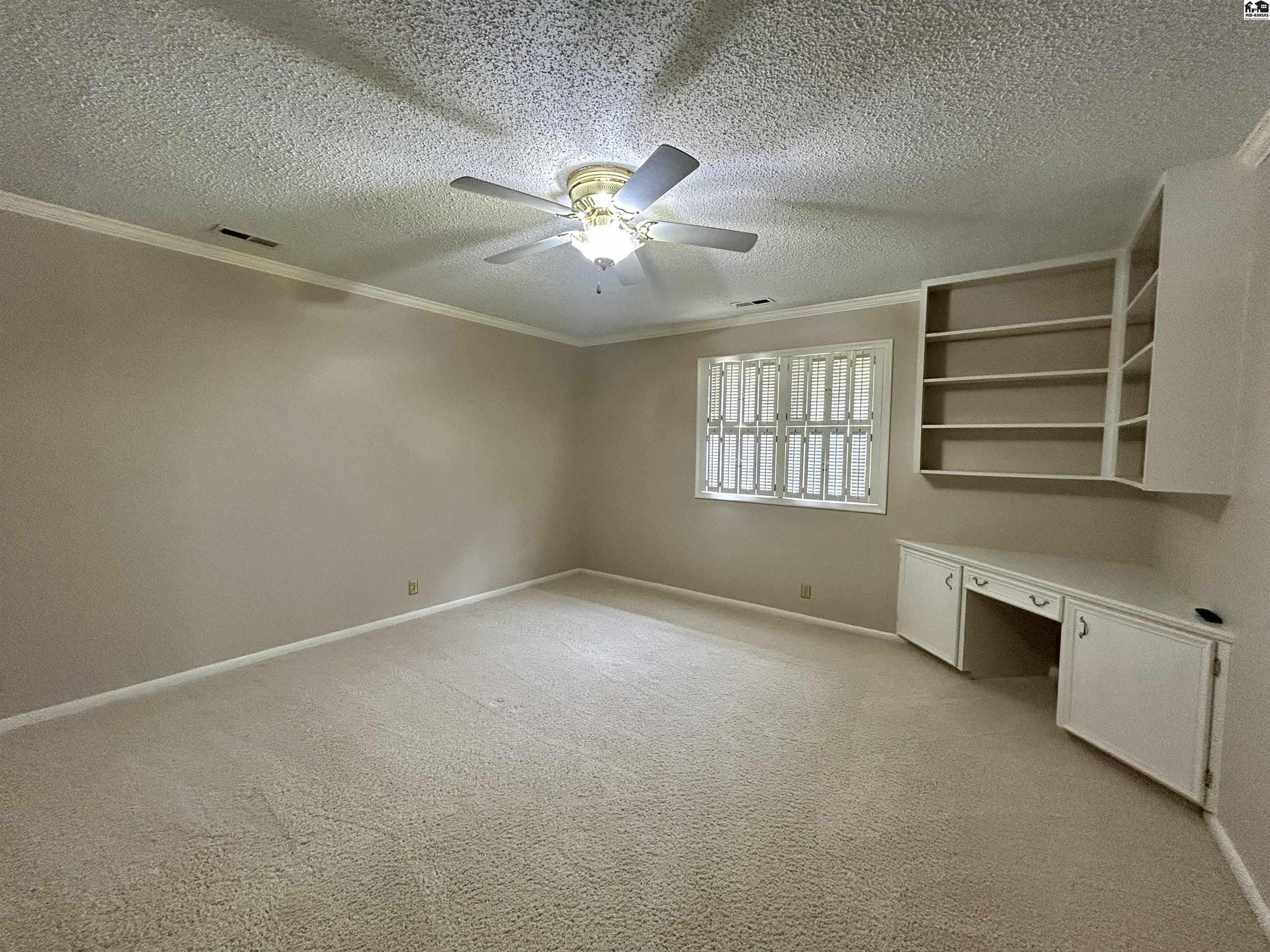 2722 Heather Parkway Hutchinson KS 67502