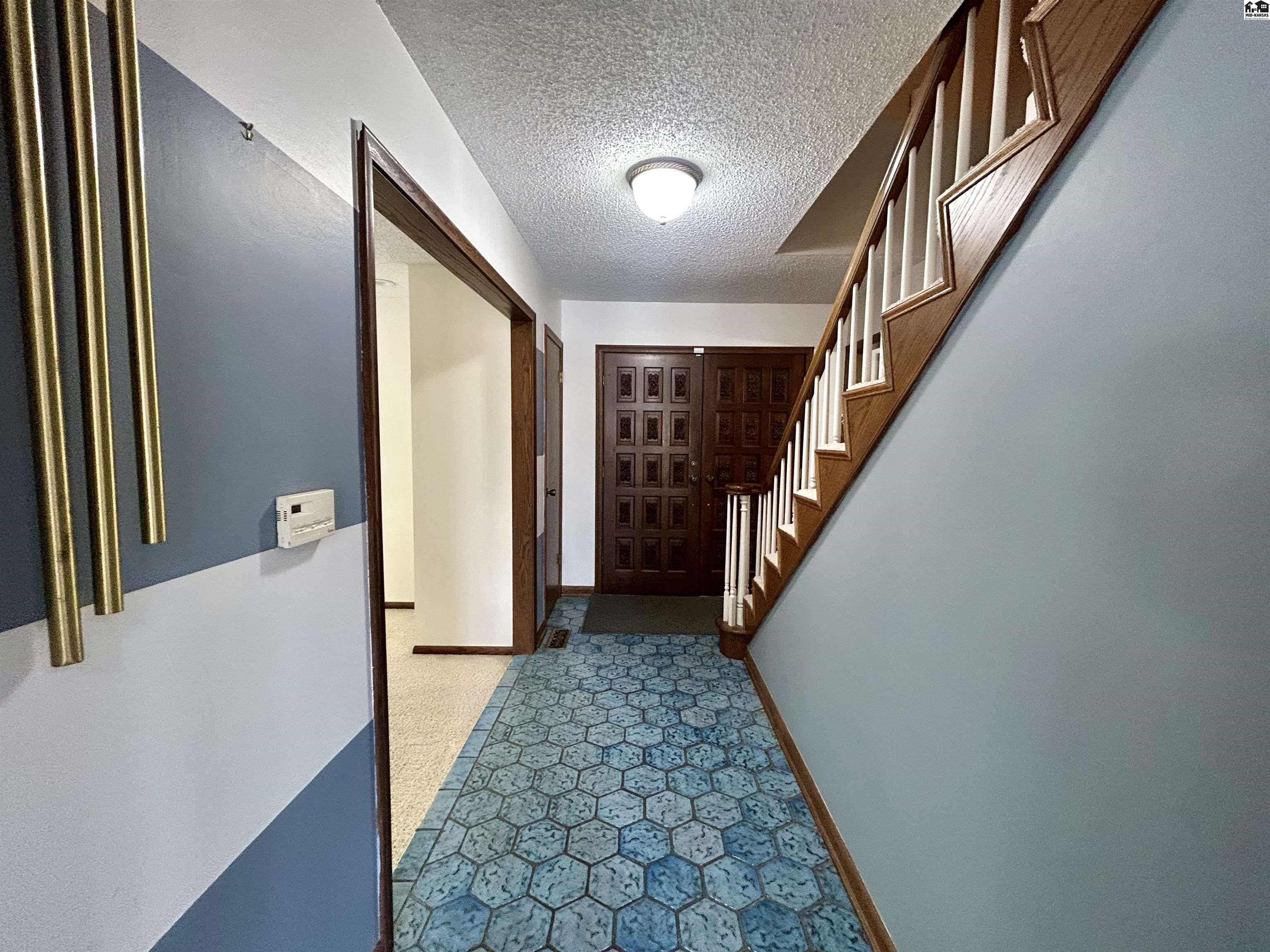 2722 Heather Parkway Hutchinson KS 67502