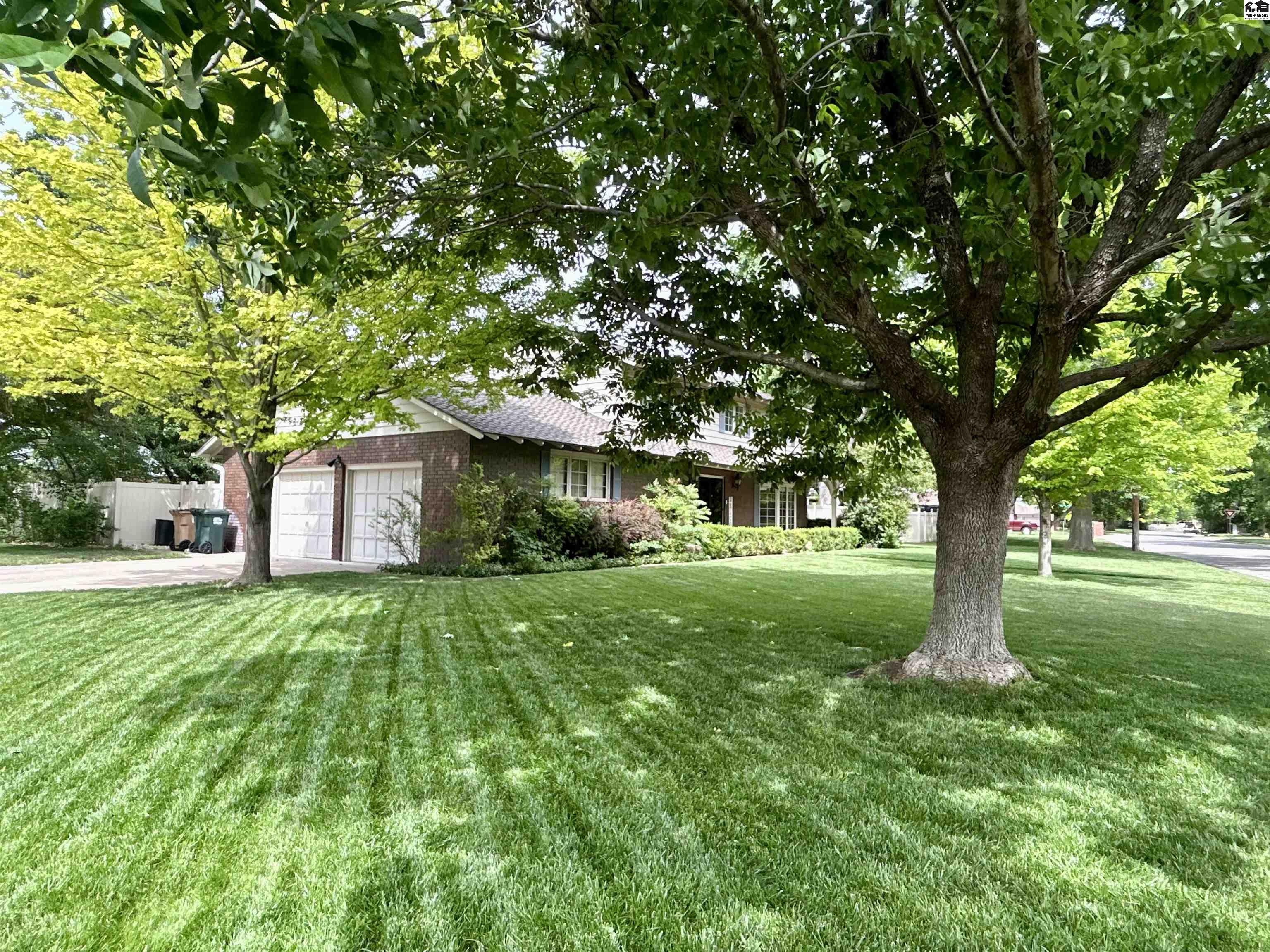 2722 Heather Parkway Hutchinson KS 67502