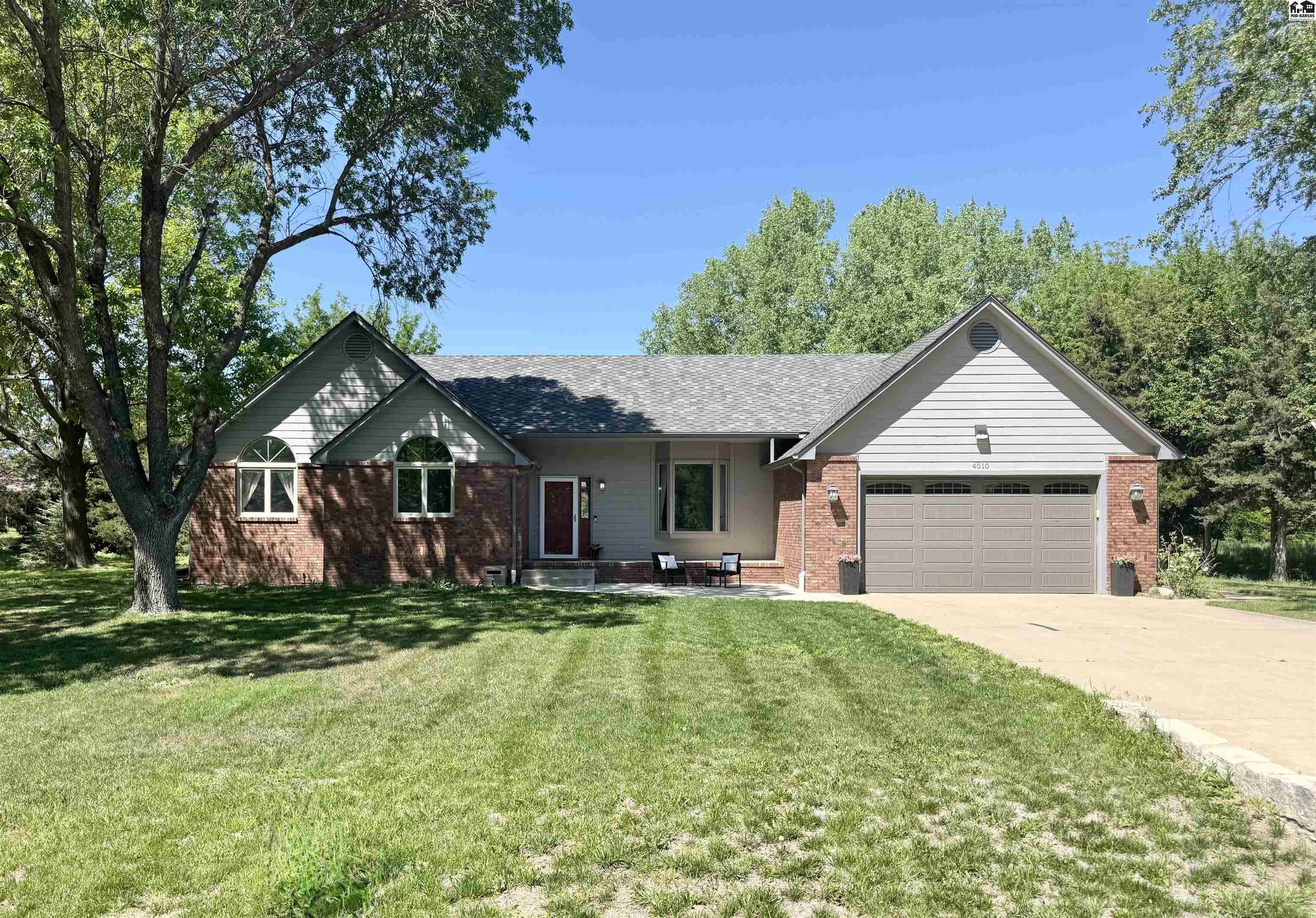 4010 Meadow Ridge Hutchinson KS 67502