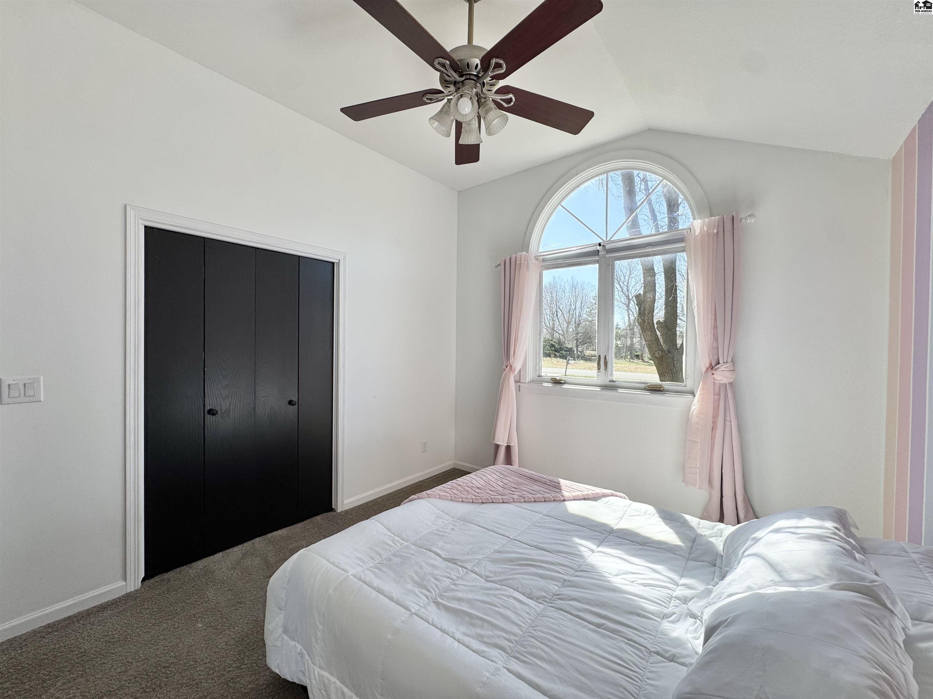 4010 Meadow Ridge Hutchinson KS 67502