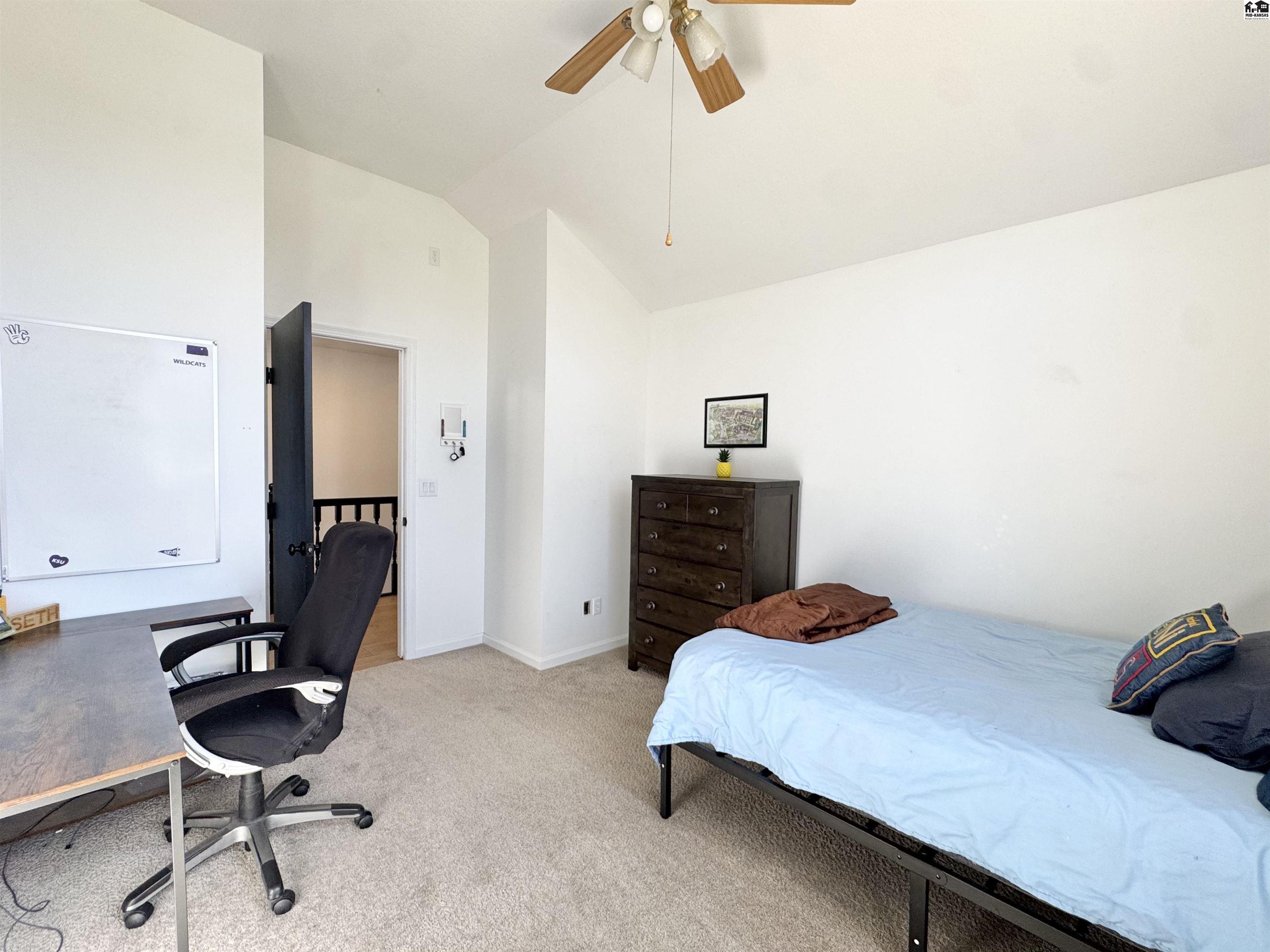 4010 Meadow Ridge Hutchinson KS 67502