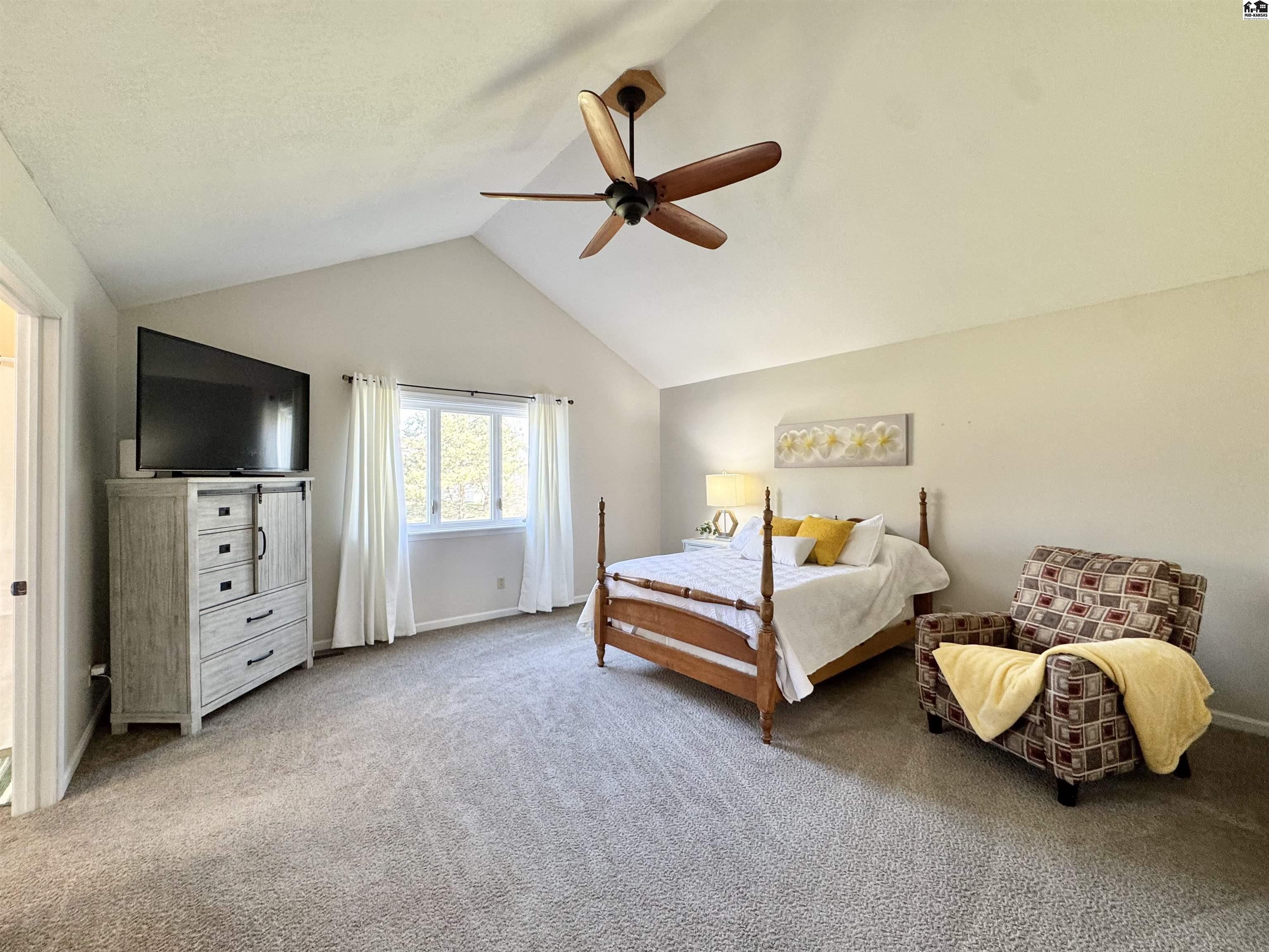 4010 Meadow Ridge Hutchinson KS 67502