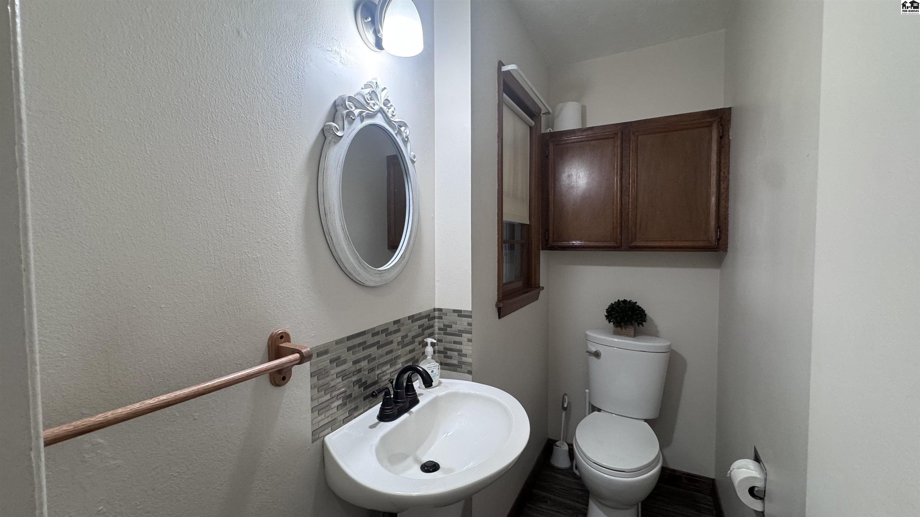 1508 Linda Lane Hutchinson KS 67502