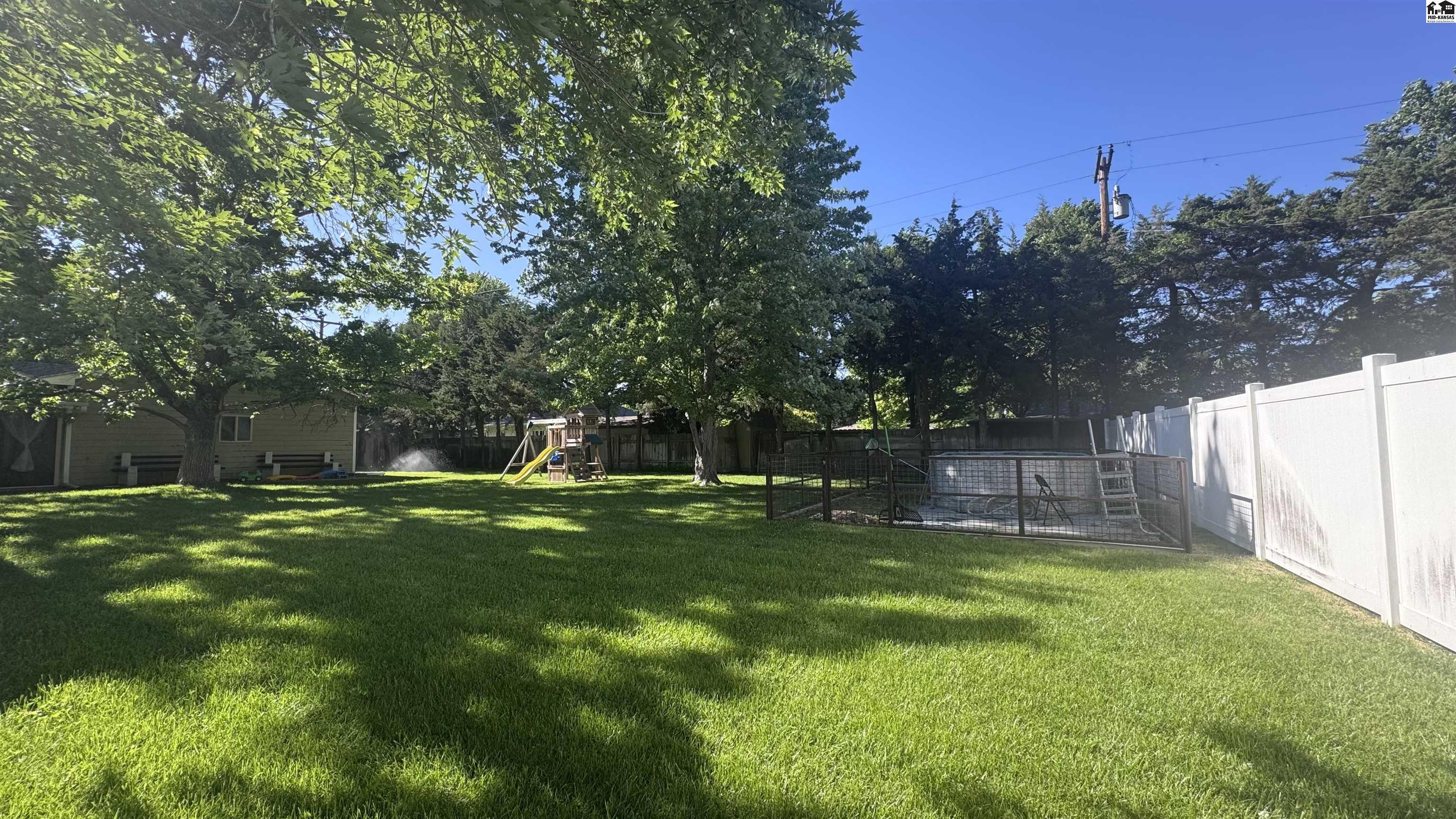 1508 Linda Lane Hutchinson KS 67502