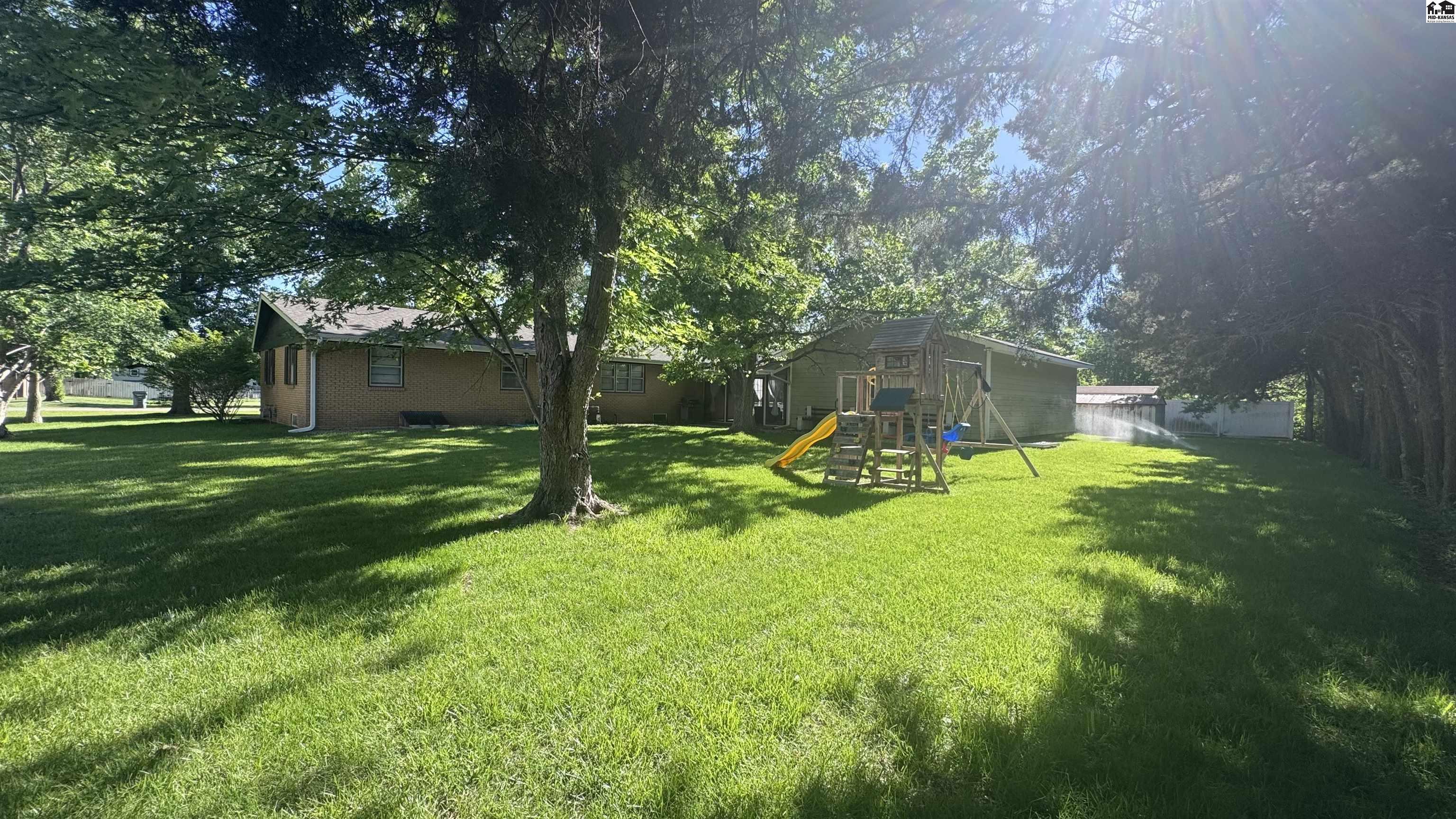 1508 Linda Lane Hutchinson KS 67502
