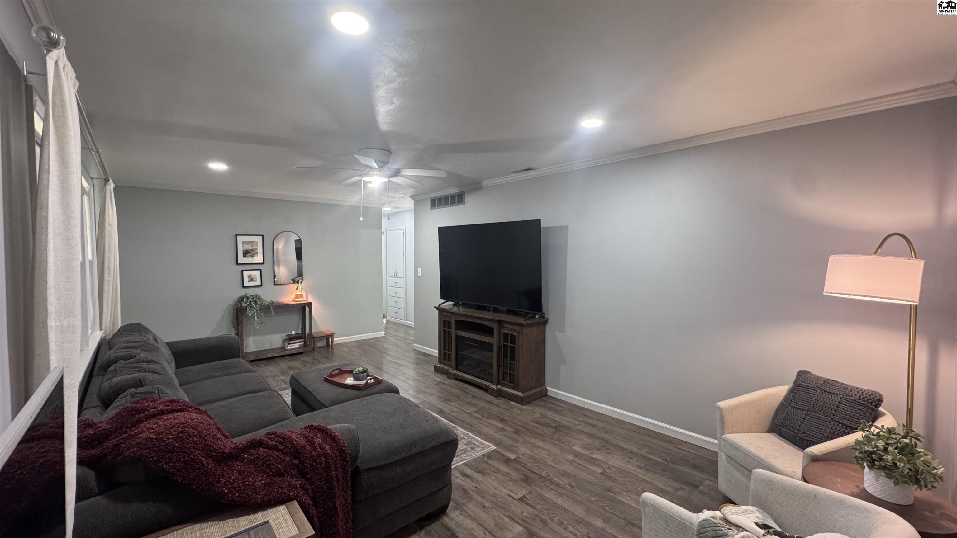 1508 Linda Lane Hutchinson KS 67502
