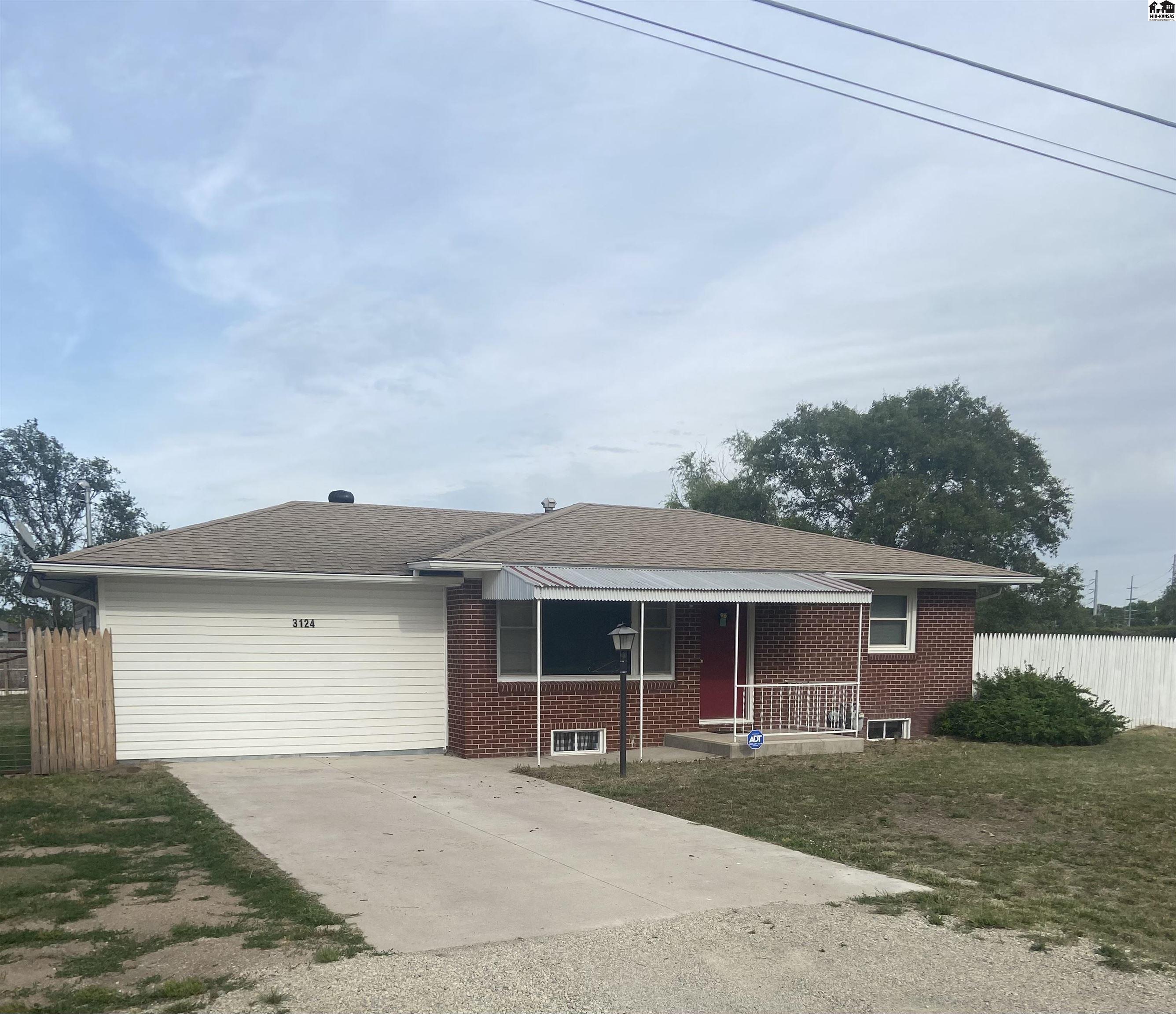 3124 N Stewart Street Hutchinson KS 67502