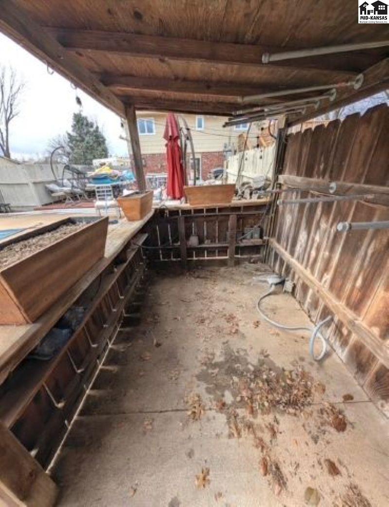 4108 Sherwood Drive Hutchinson KS 67502