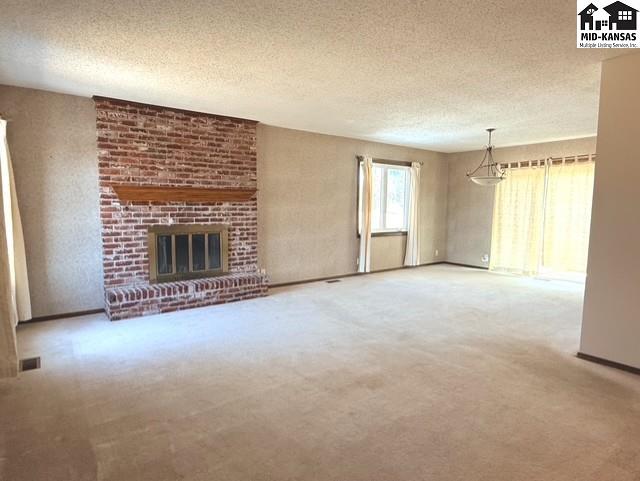 4108 Sherwood Drive Hutchinson KS 67502