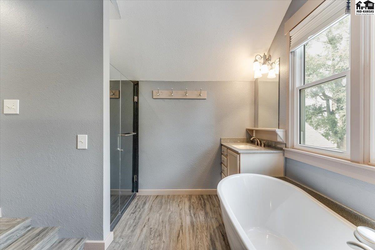 1006 E 69th Avenue Hutchinson KS 67502