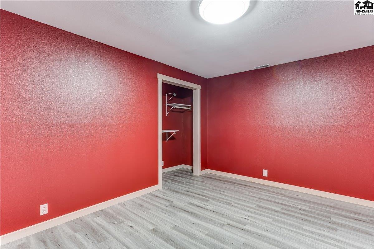 1006 E 69th Avenue Hutchinson KS 67502