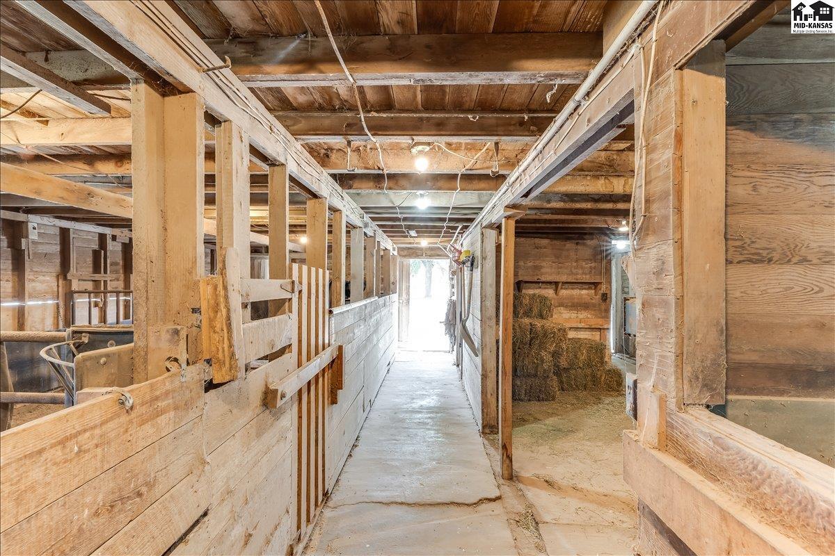 1006 E 69th Avenue Hutchinson KS 67502