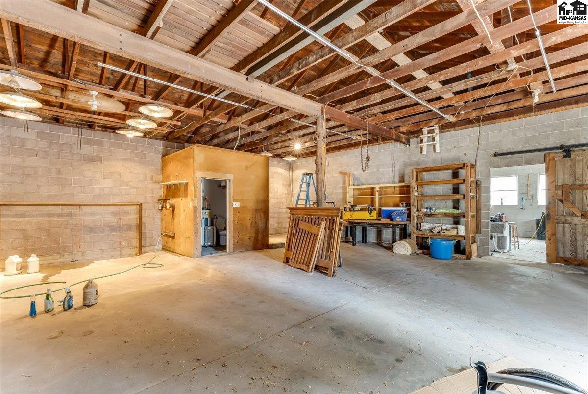 1006 E 69th Avenue Hutchinson KS 67502