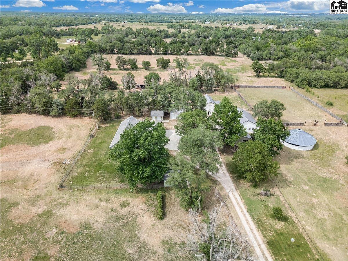 1006 E 69th Avenue Hutchinson KS 67502