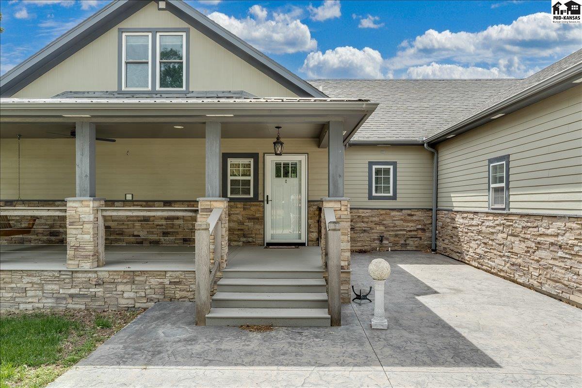 1006 E 69th Avenue Hutchinson KS 67502