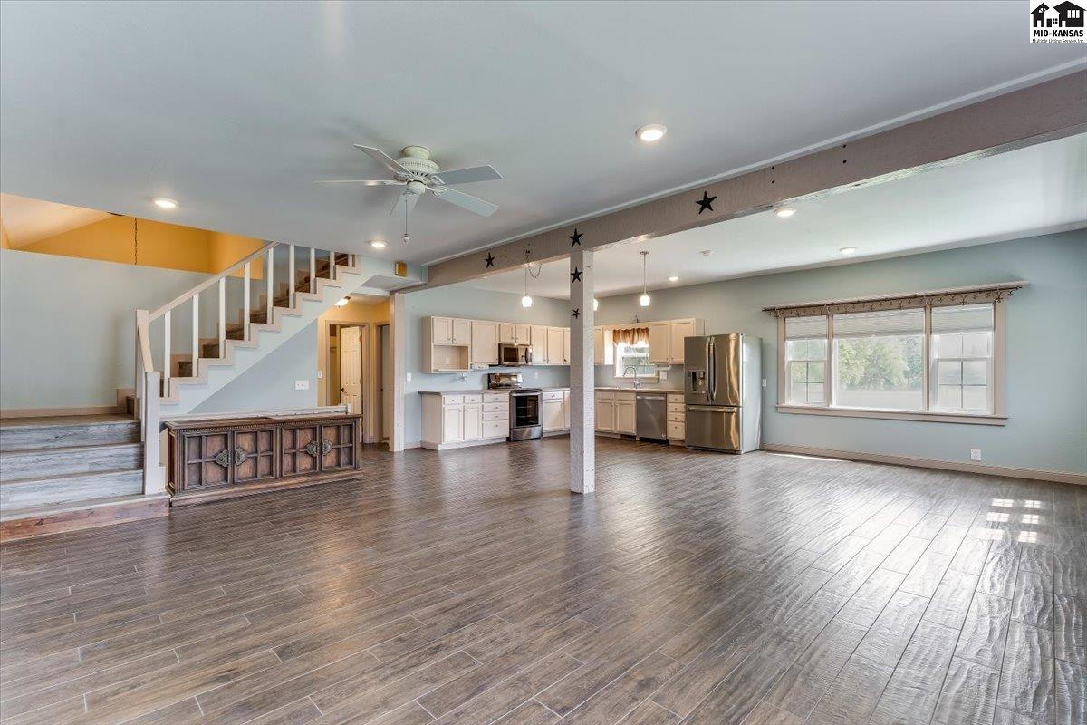1006 E 69th Avenue Hutchinson KS 67502