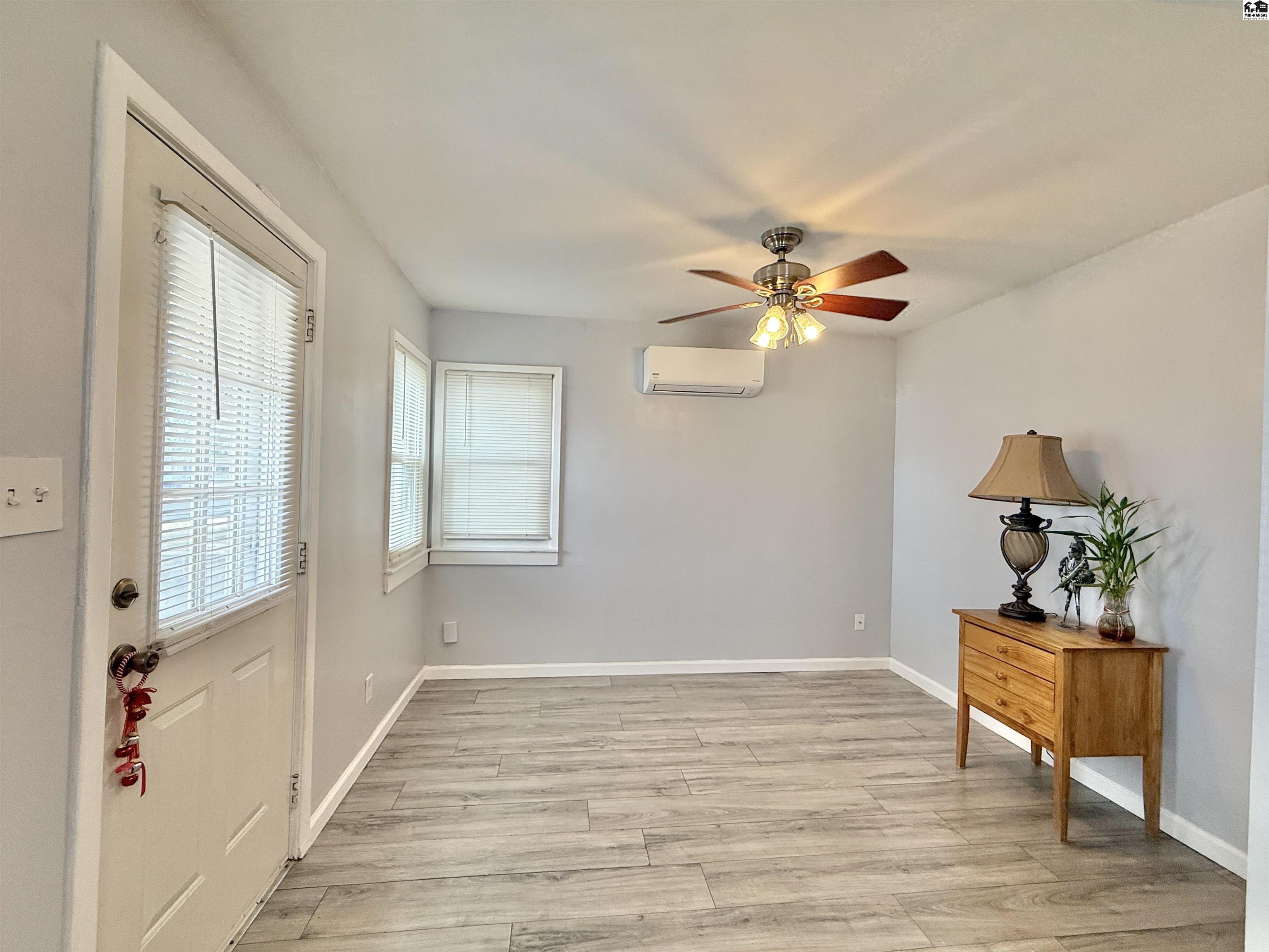 816 E 2nd Avenue Hutchinson KS 67501