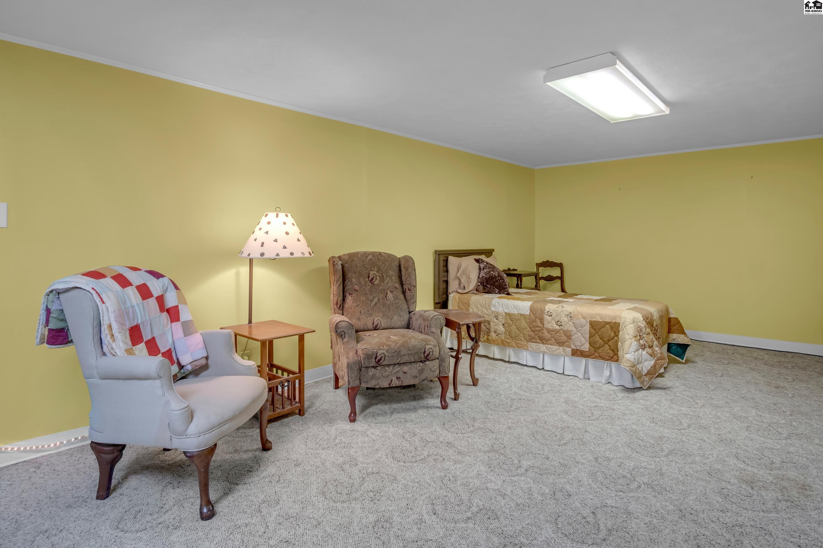 305 Oak Park Drive Mcpherson KS 67460