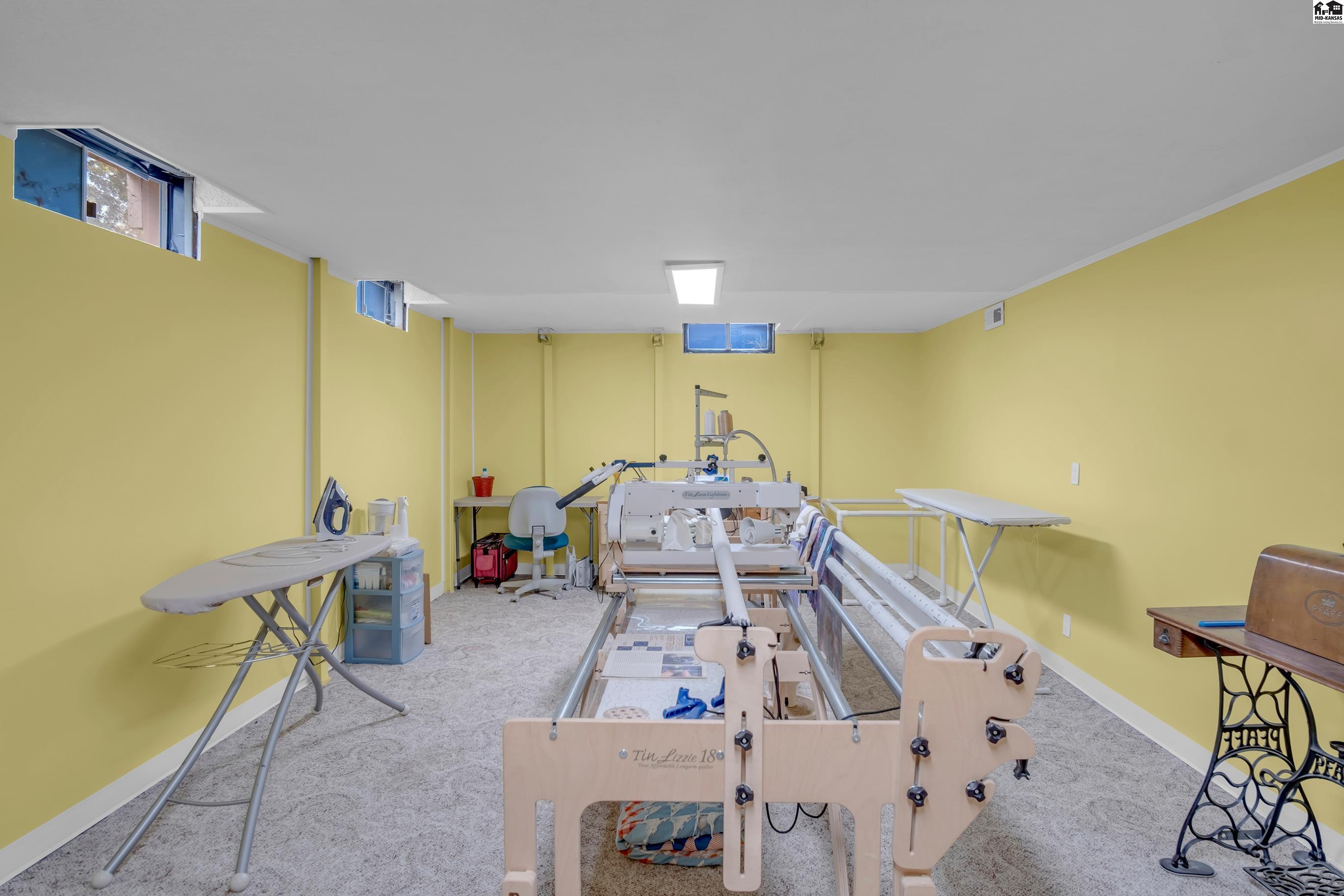 305 Oak Park Drive Mcpherson KS 67460