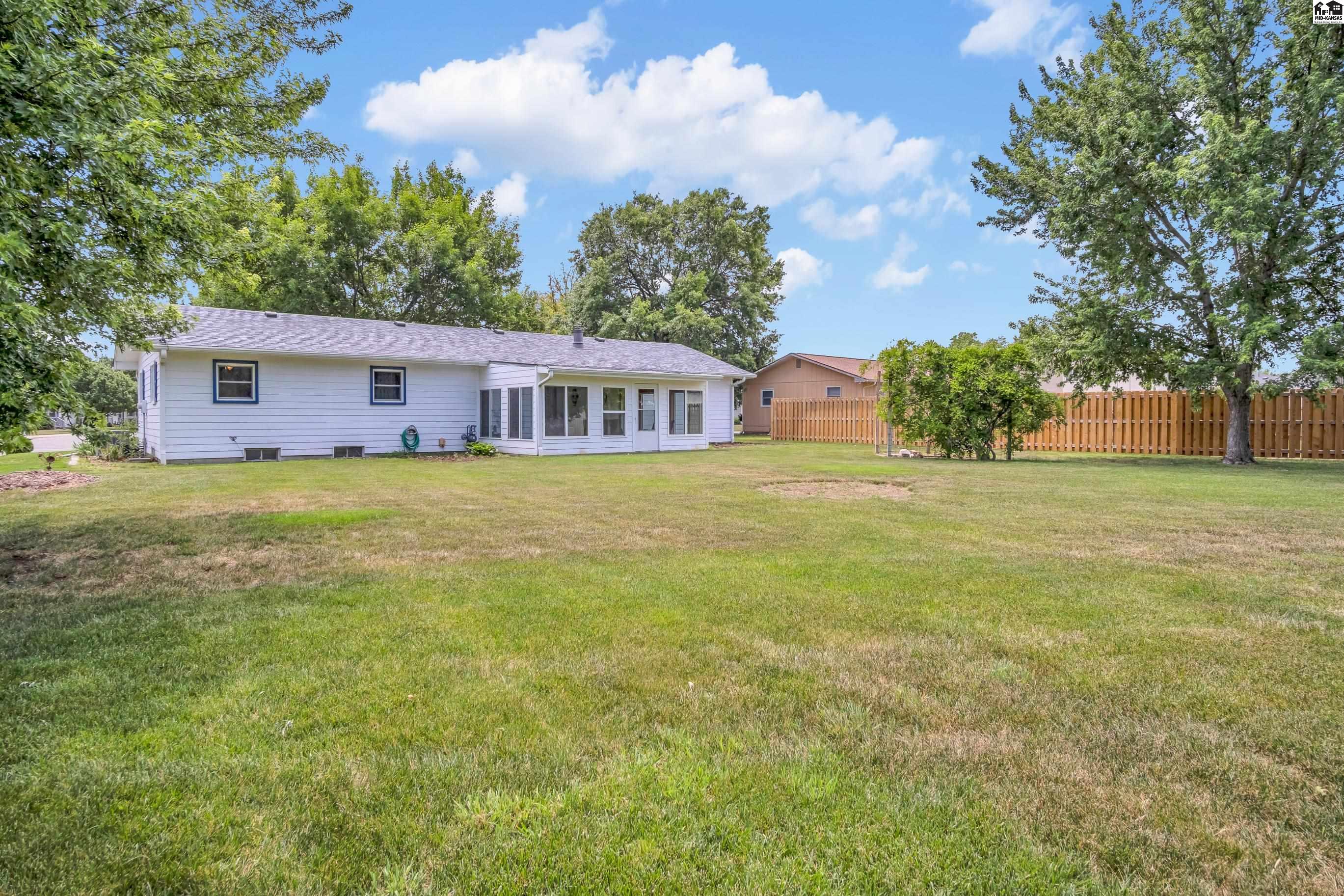 305 Oak Park Drive Mcpherson KS 67460