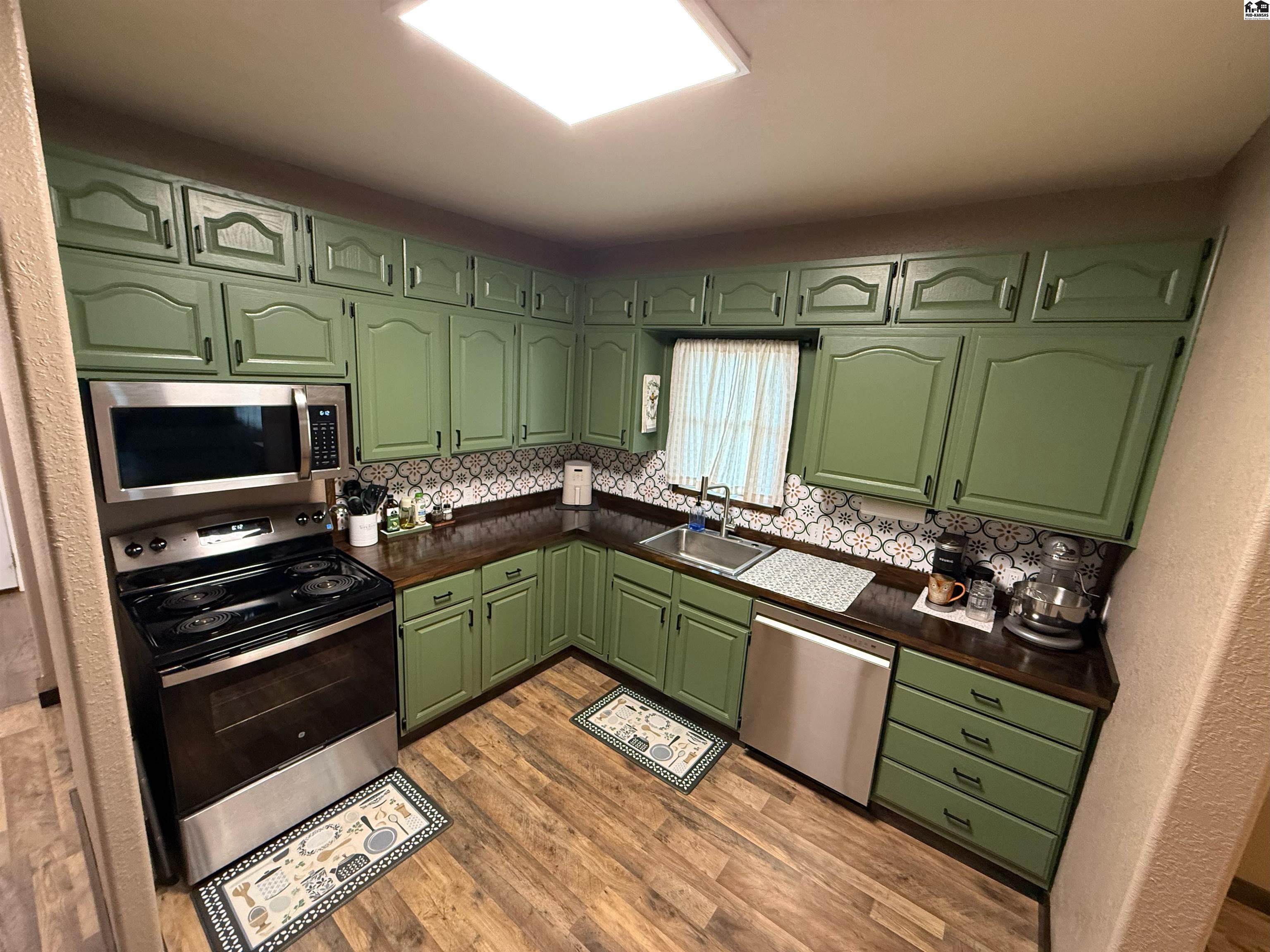 203 E E Blanchard South Hutchinson KS 67505