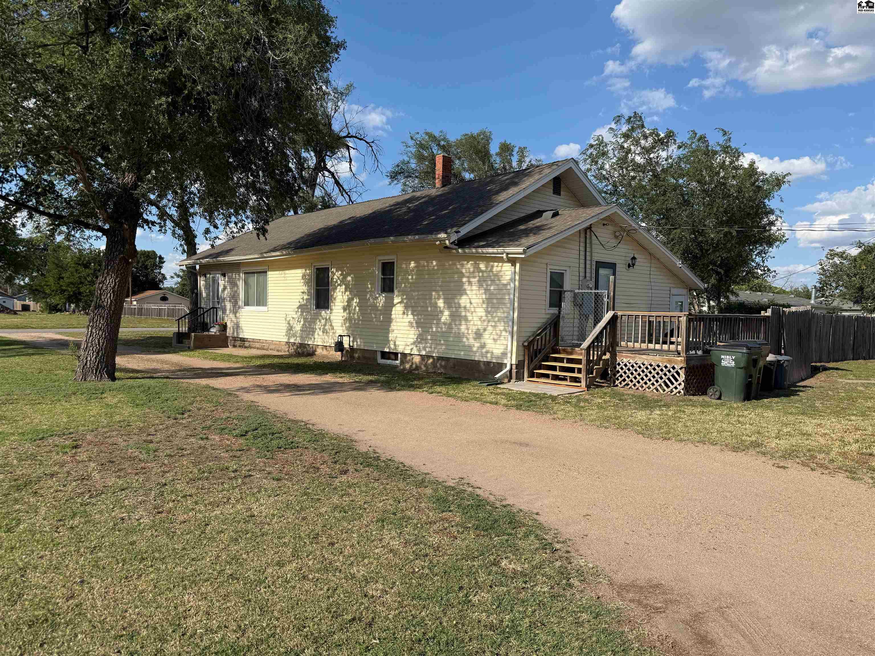 203 E E Blanchard South Hutchinson KS 67505