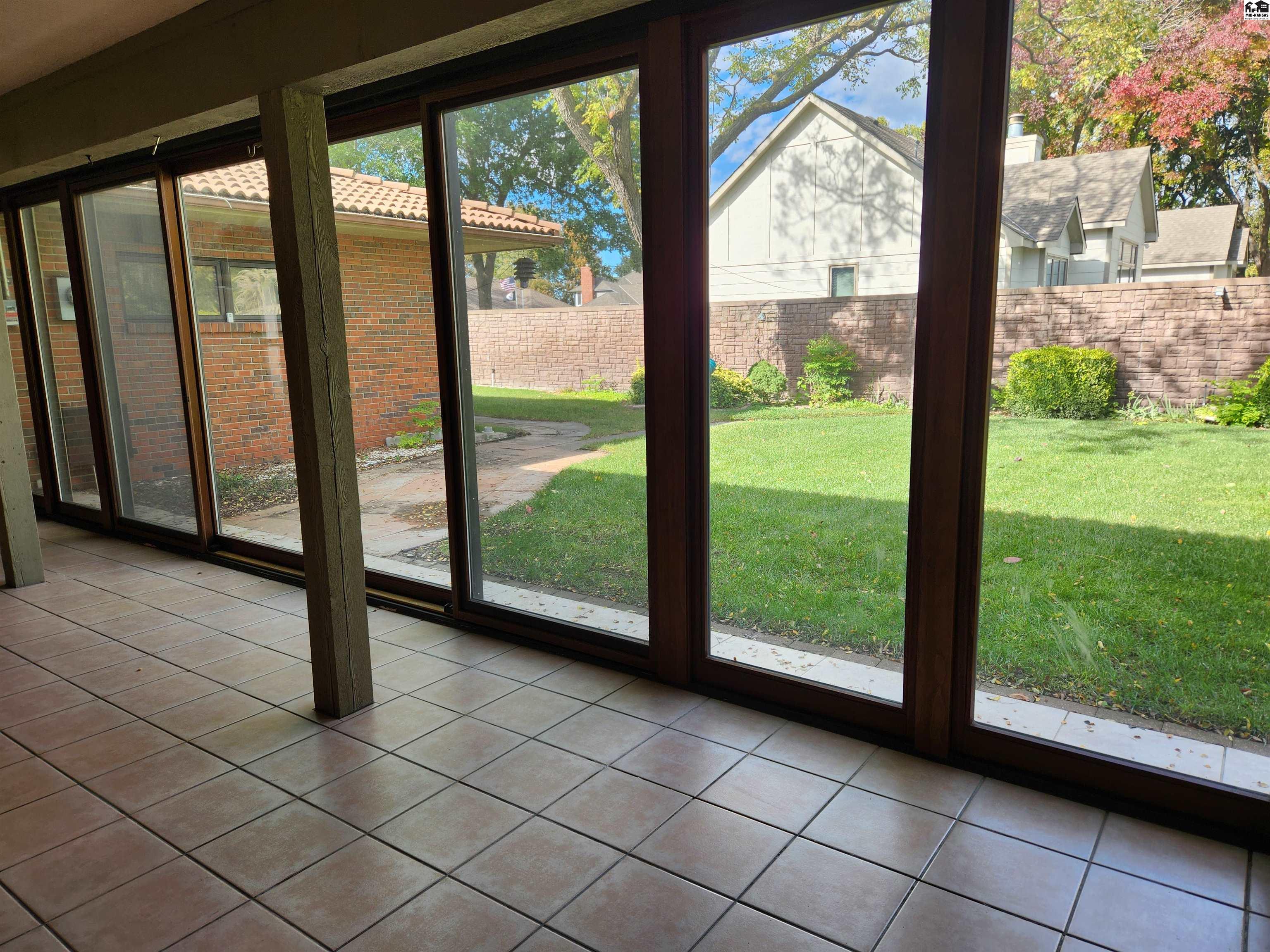 210 Cochise Trail Hutchinson KS 67502