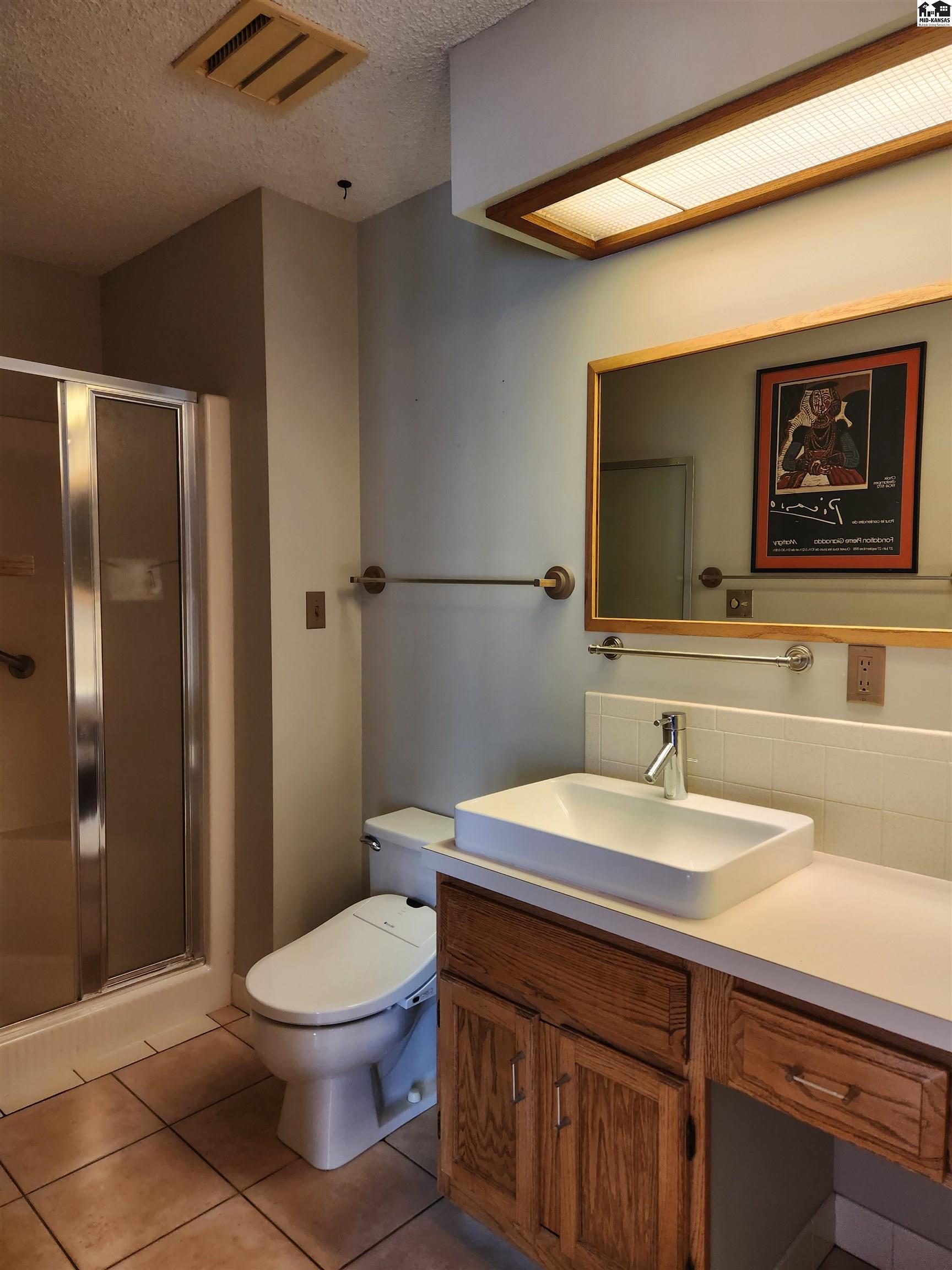 210 Cochise Trail Hutchinson KS 67502