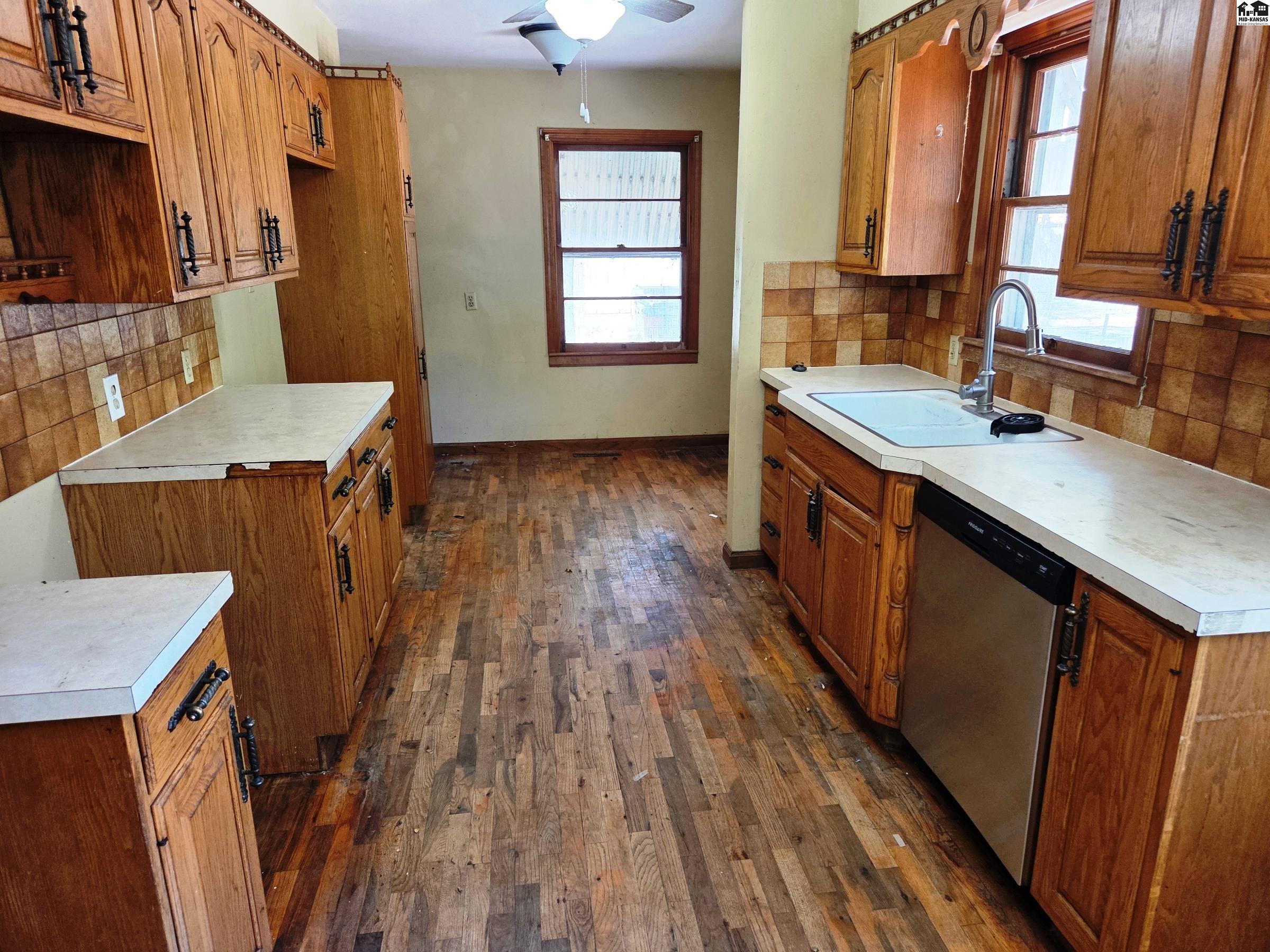 820 N Grandview Avenue Newton KS 67114
