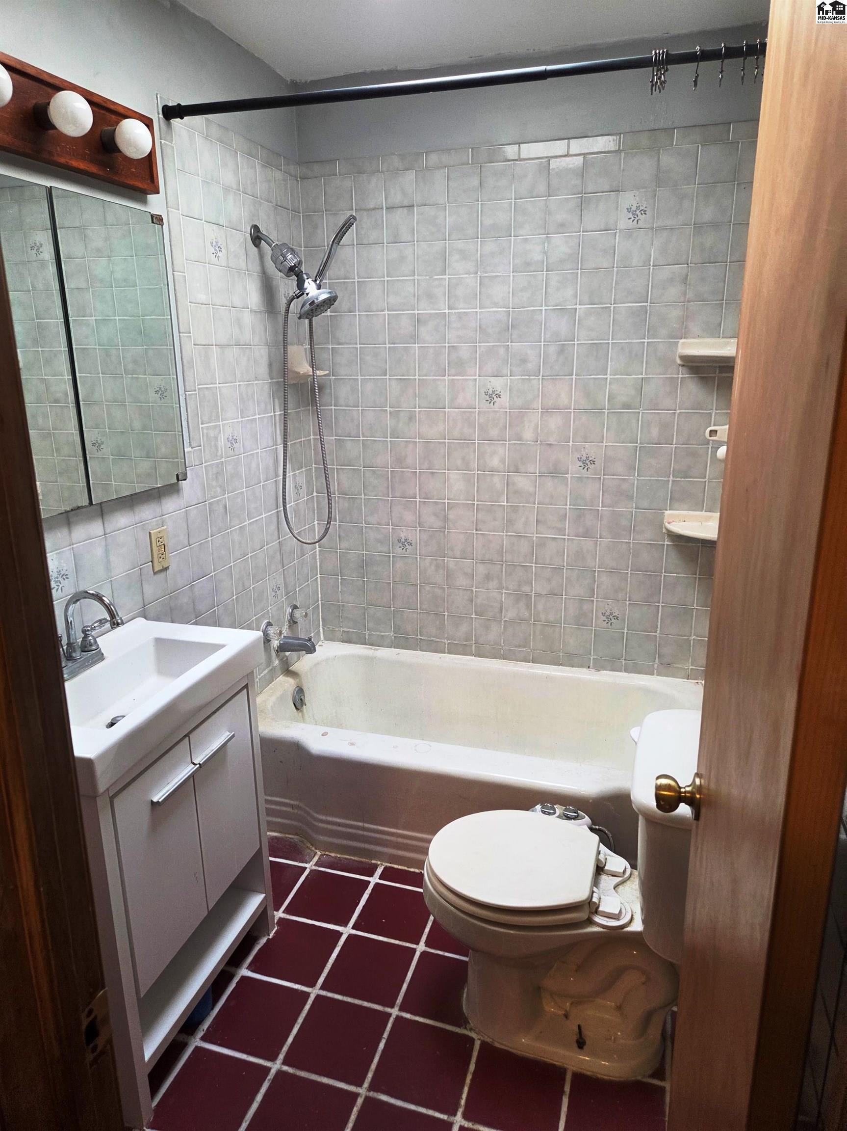 820 N Grandview Avenue Newton KS 67114