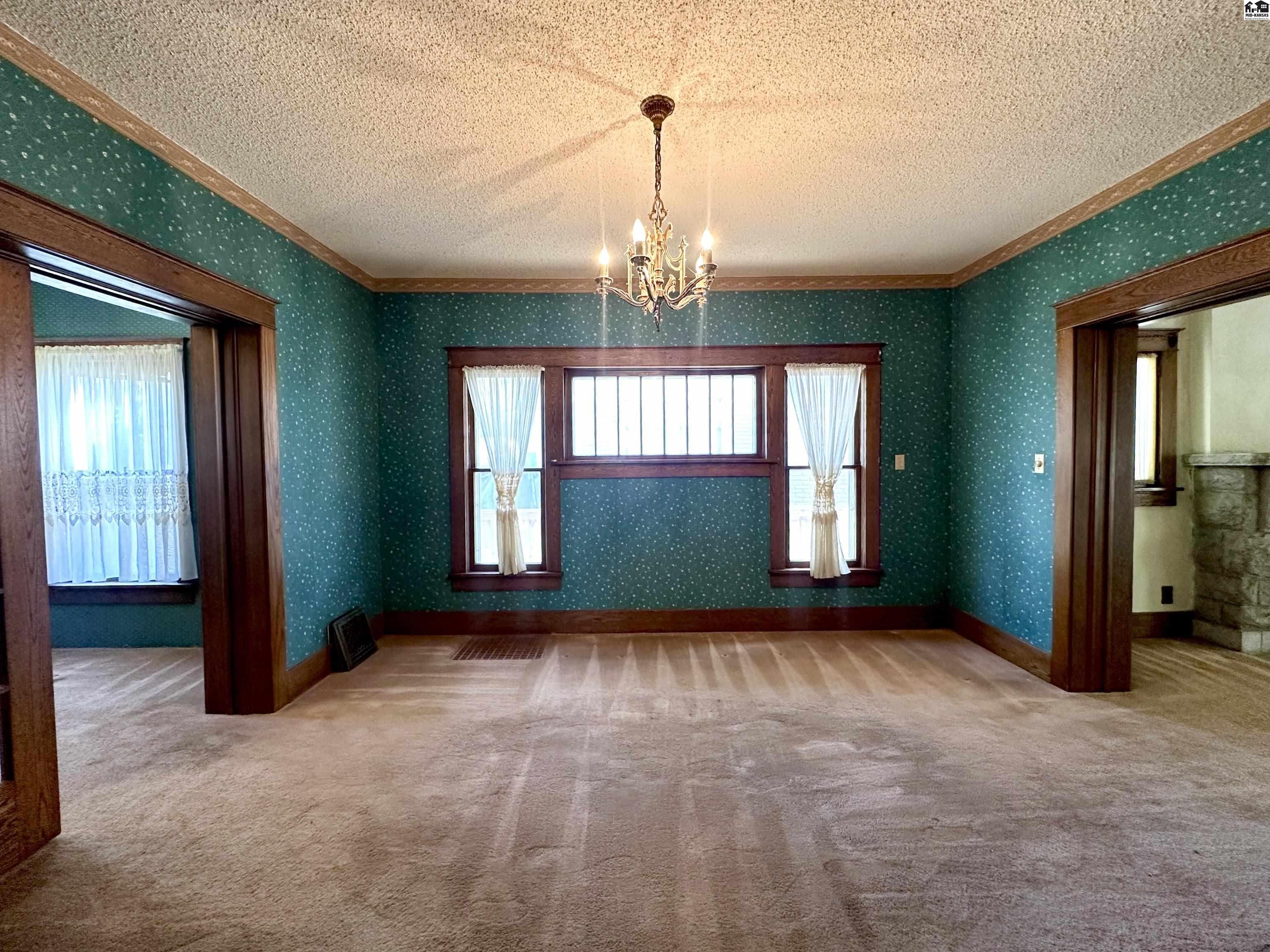 312 E 13th Avenue Hutchinson KS 67501