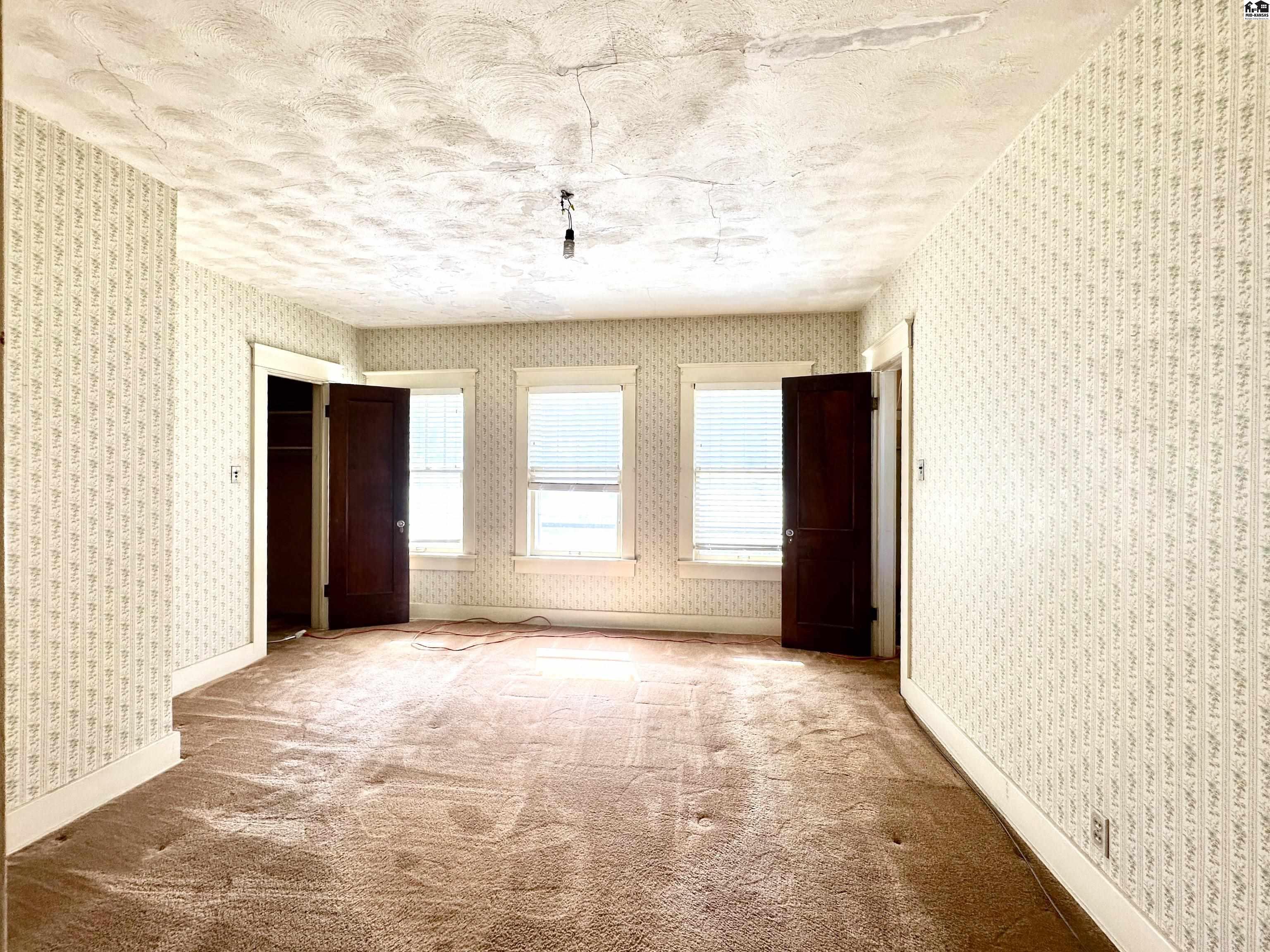 312 E 13th Avenue Hutchinson KS 67501