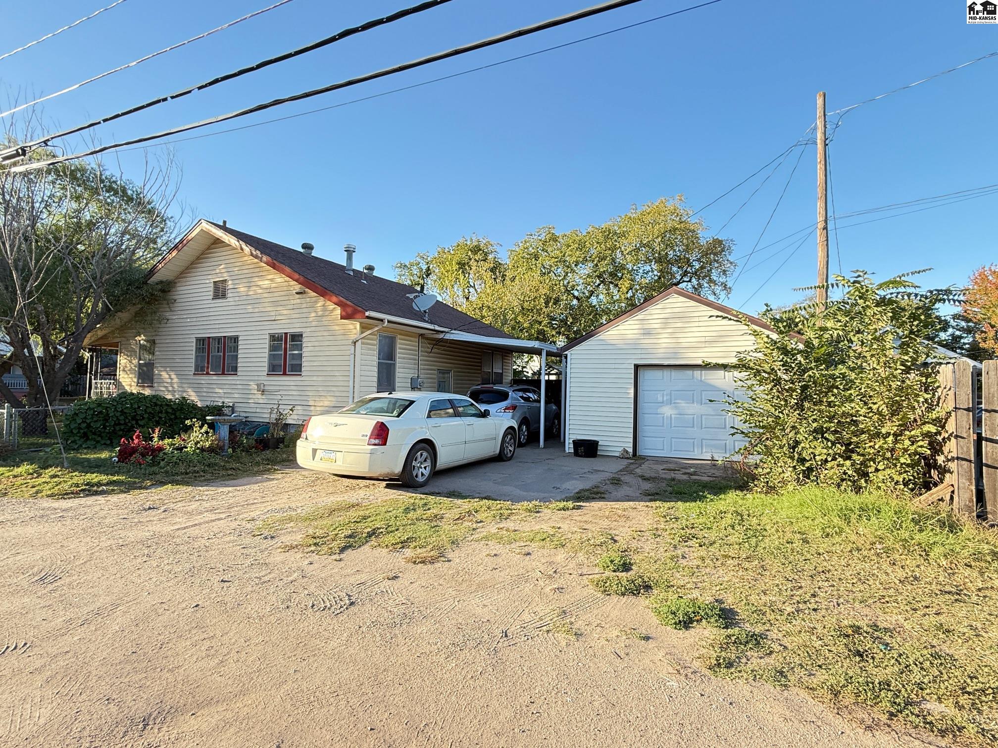 12 S Severance Street Hutchinson KS 67501