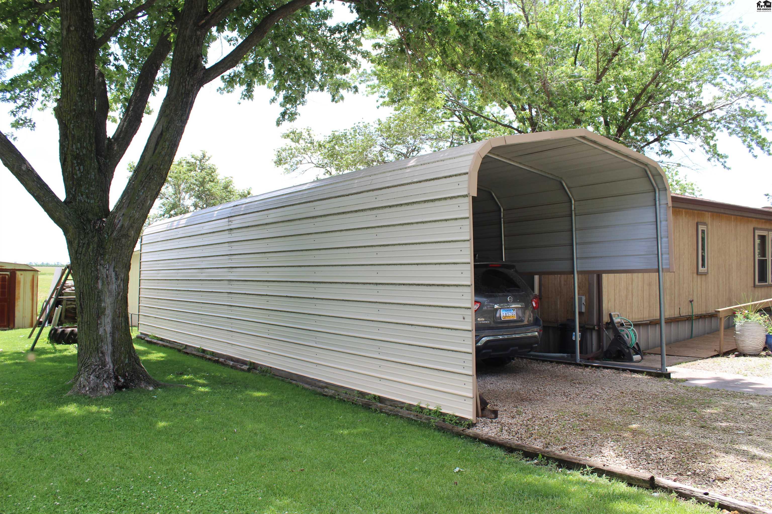 2154 Schlotthauer Drive Marion KS 66861
