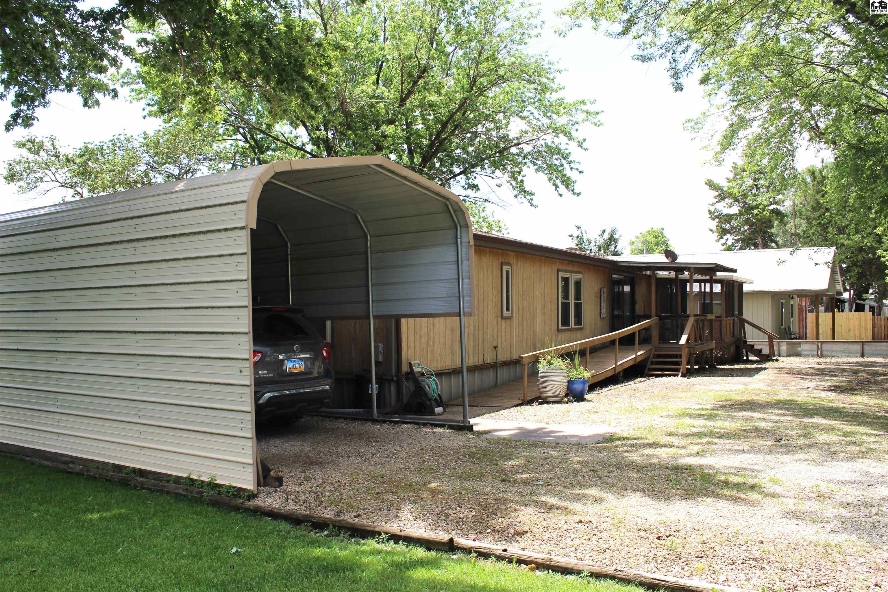 2154 Schlotthauer Drive Marion KS 66861