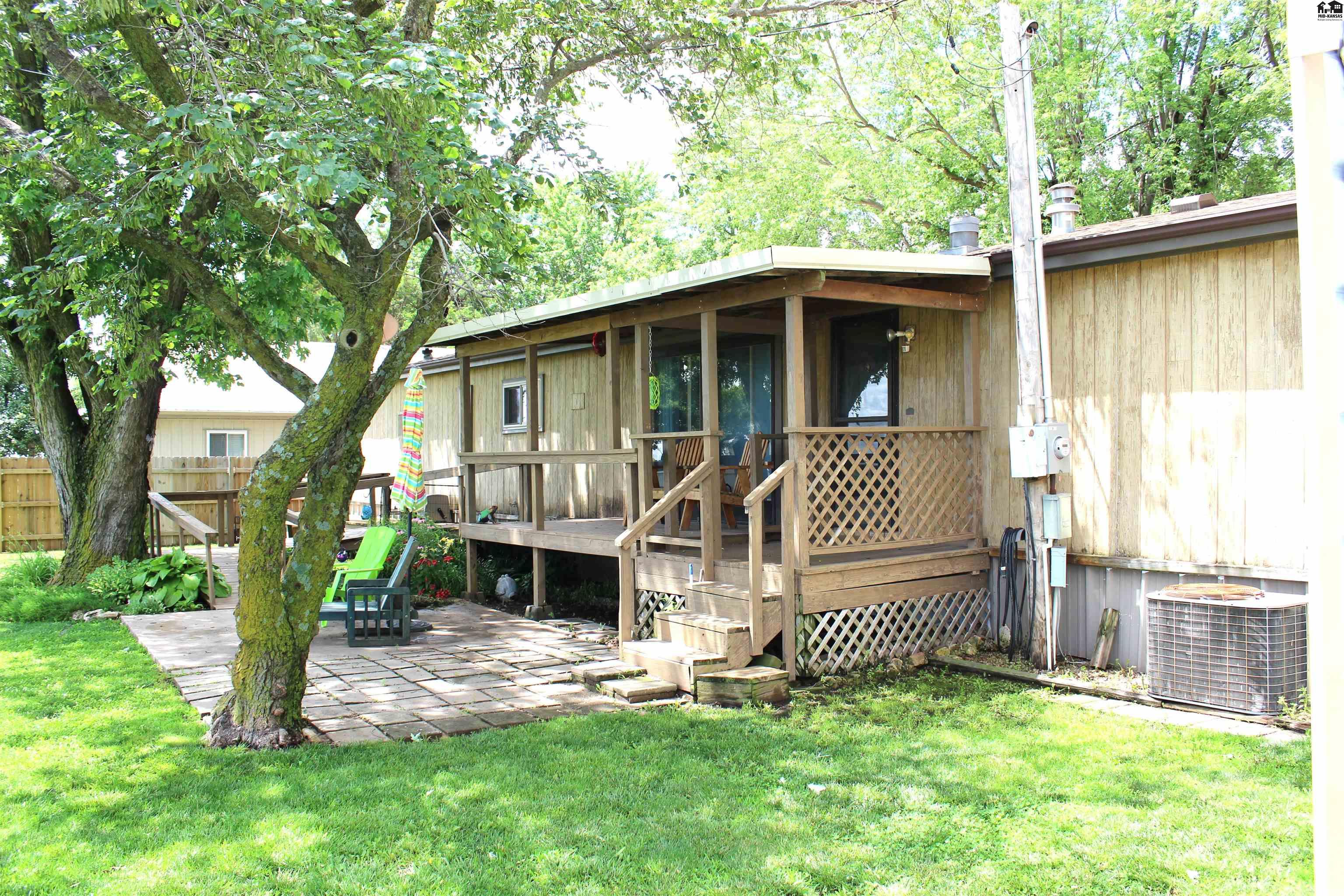 2154 Schlotthauer Drive Marion KS 66861