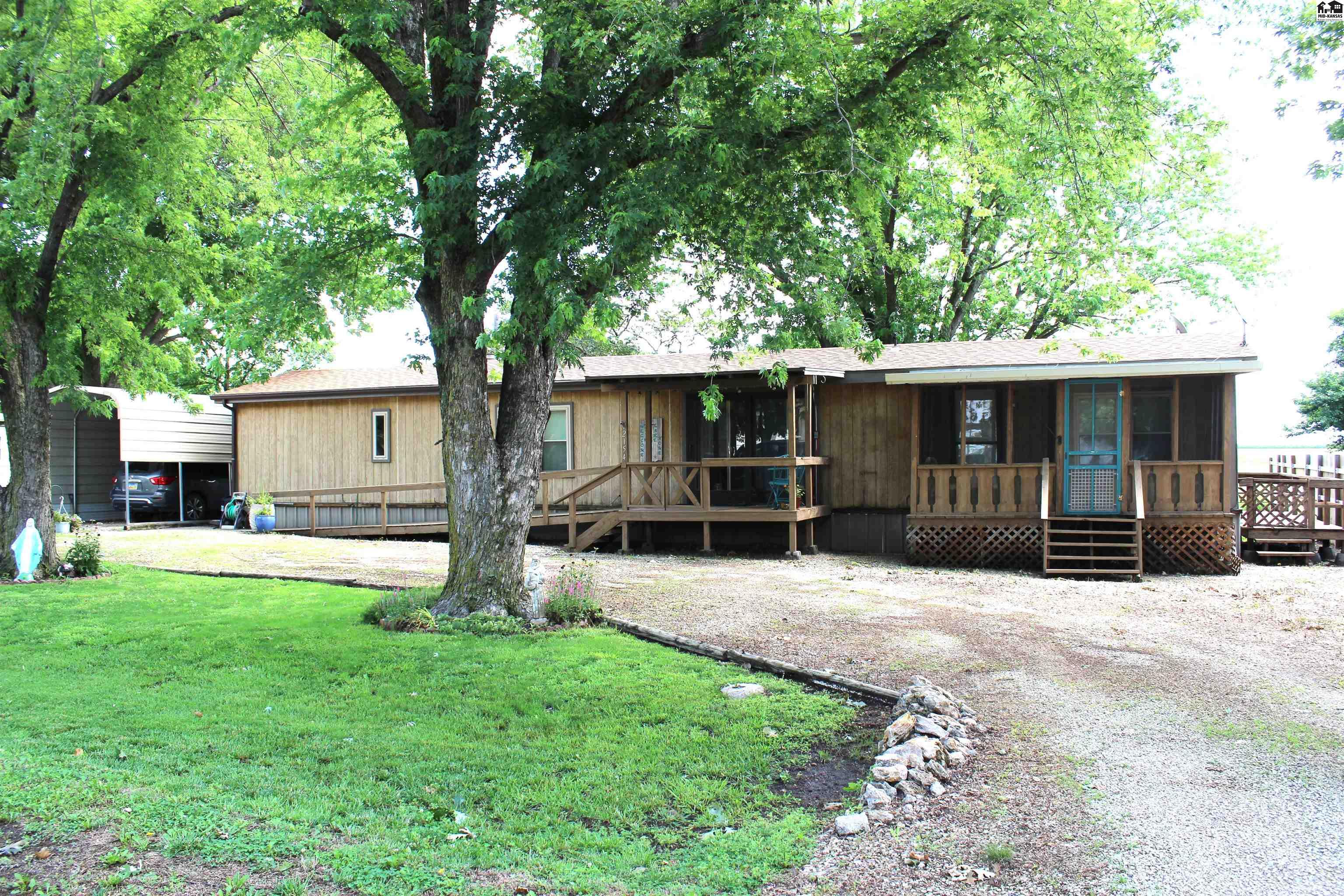 2154 Schlotthauer Drive Marion KS 66861