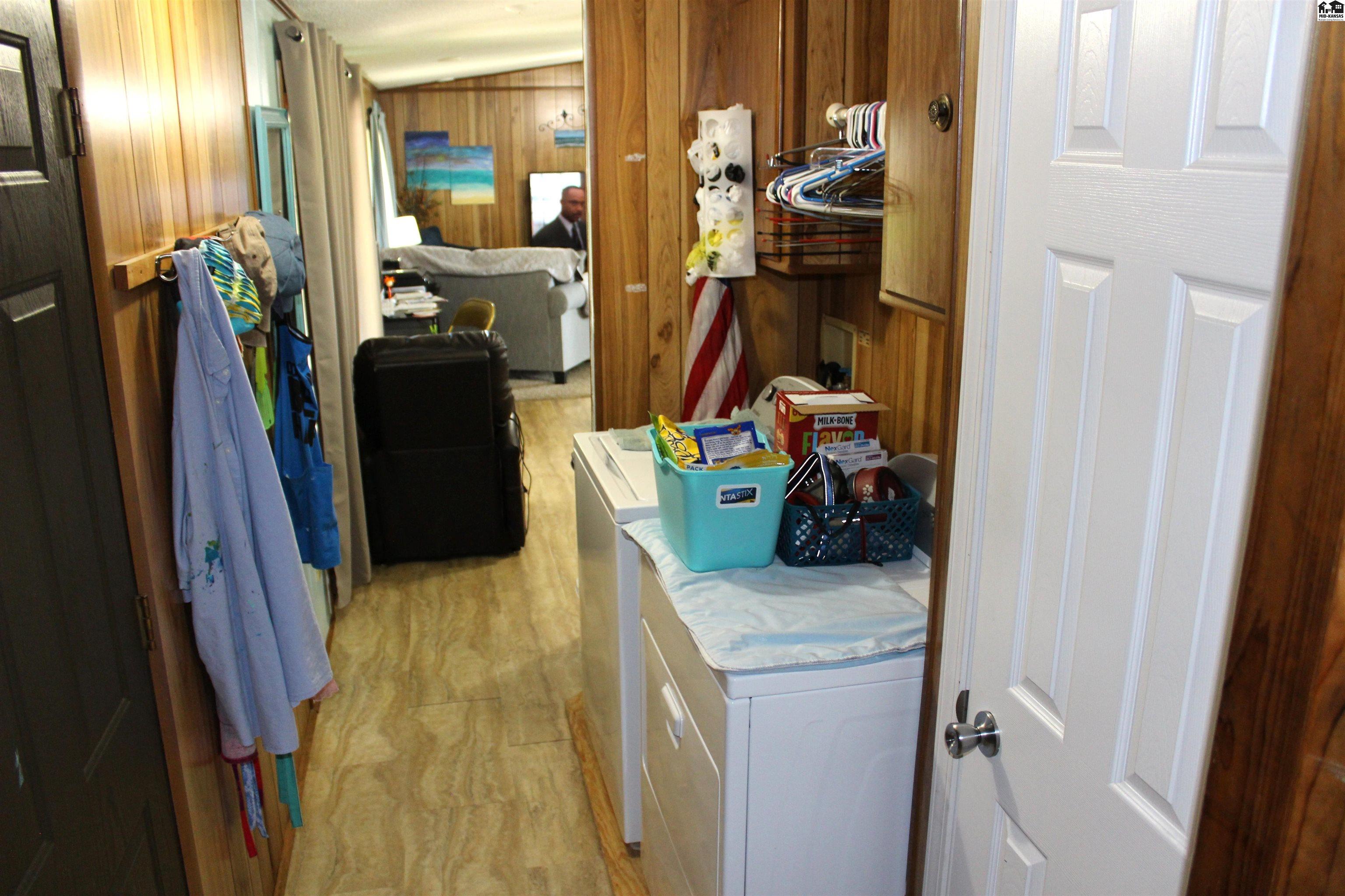 2154 Schlotthauer Drive Marion KS 66861